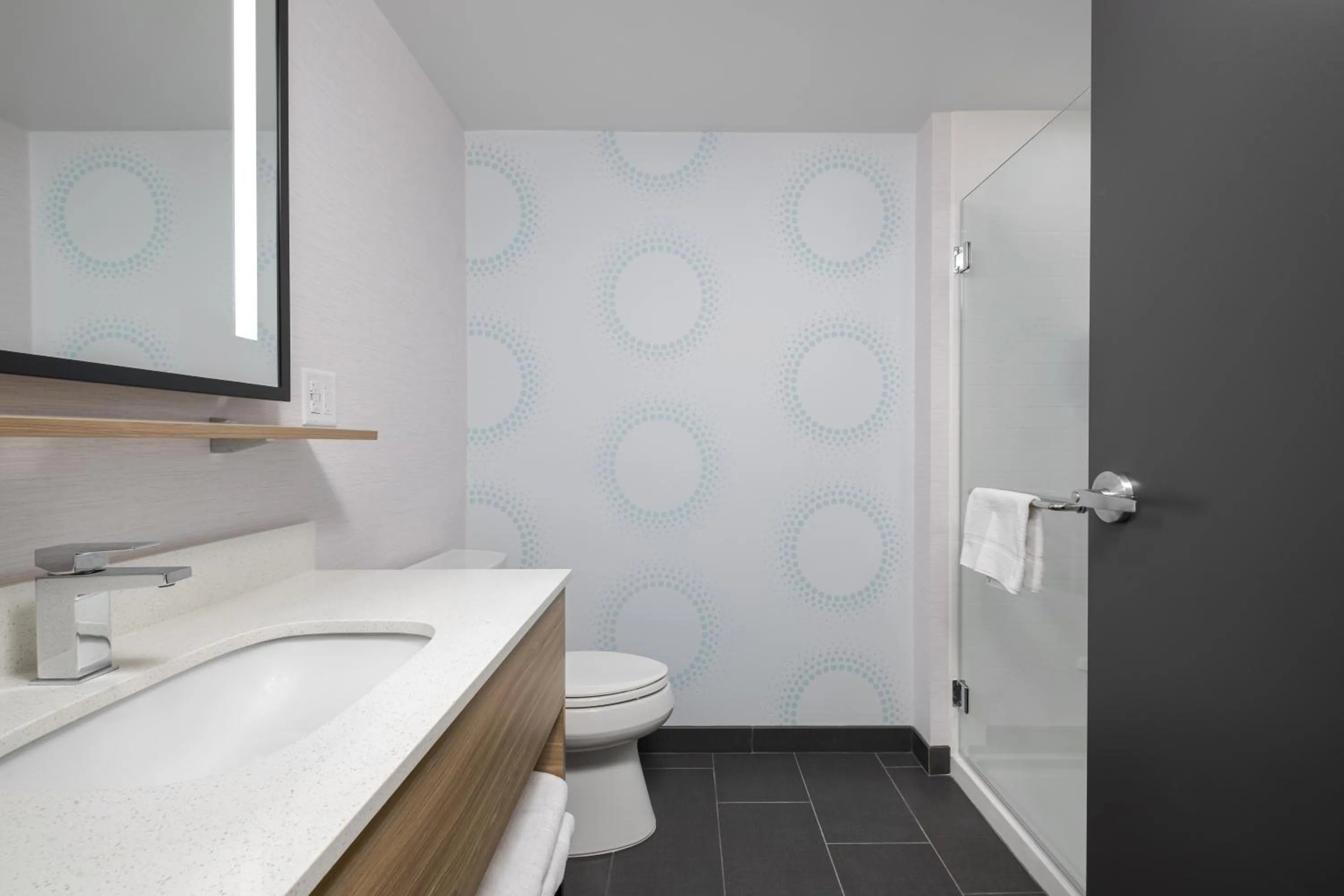 Shower in Tru By Hilton Phoenix Midtown