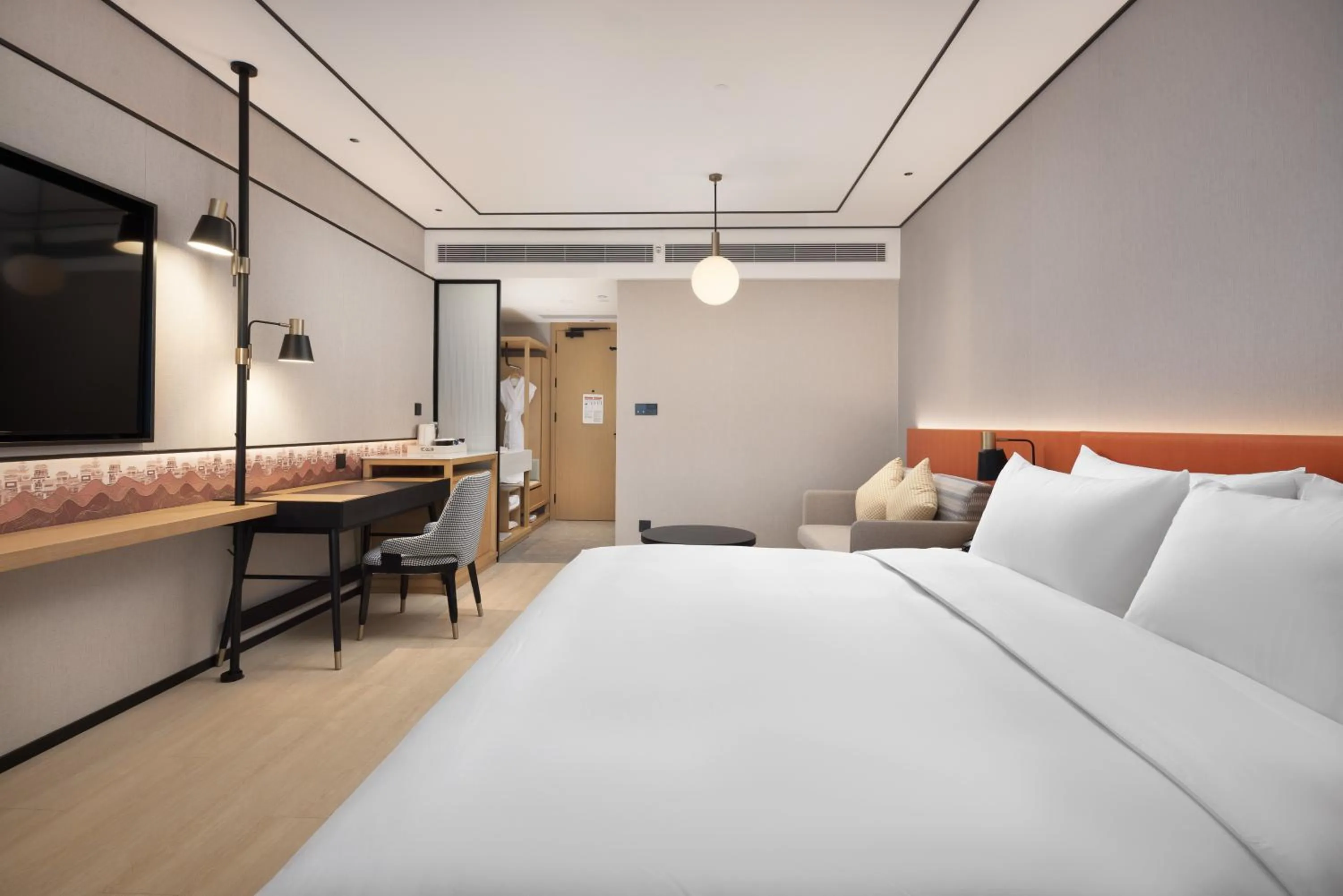 Bedroom, Bed in Hilton Garden Inn Dali Ancient City