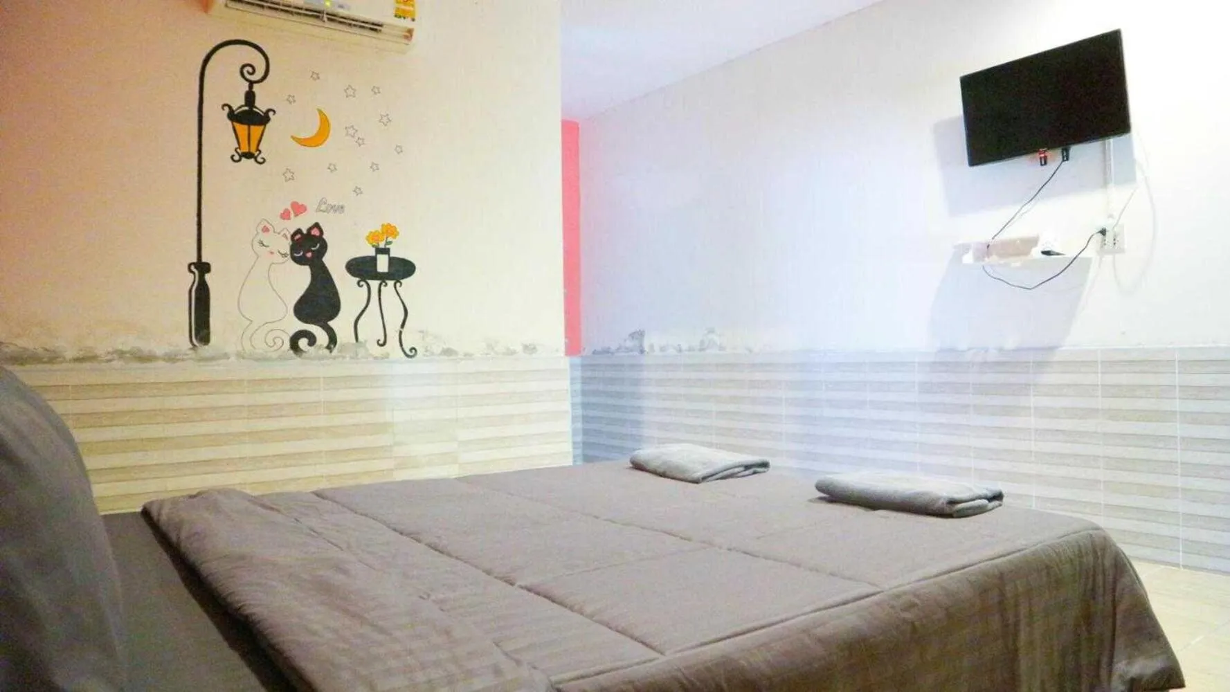 Bedroom, Bed in The Moon Resort Phetchaburi