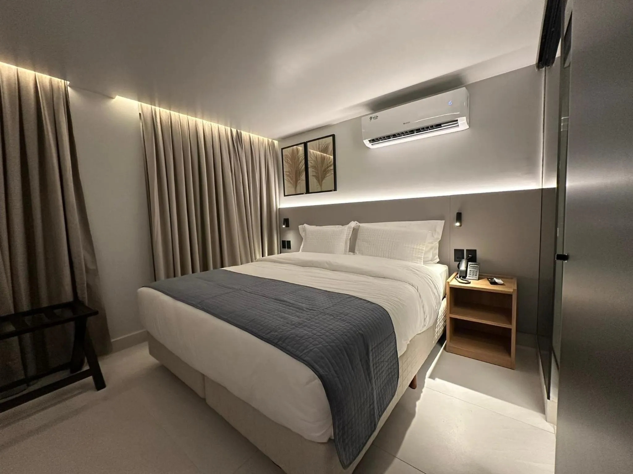 Bed in Icon Hotel by Welkom
