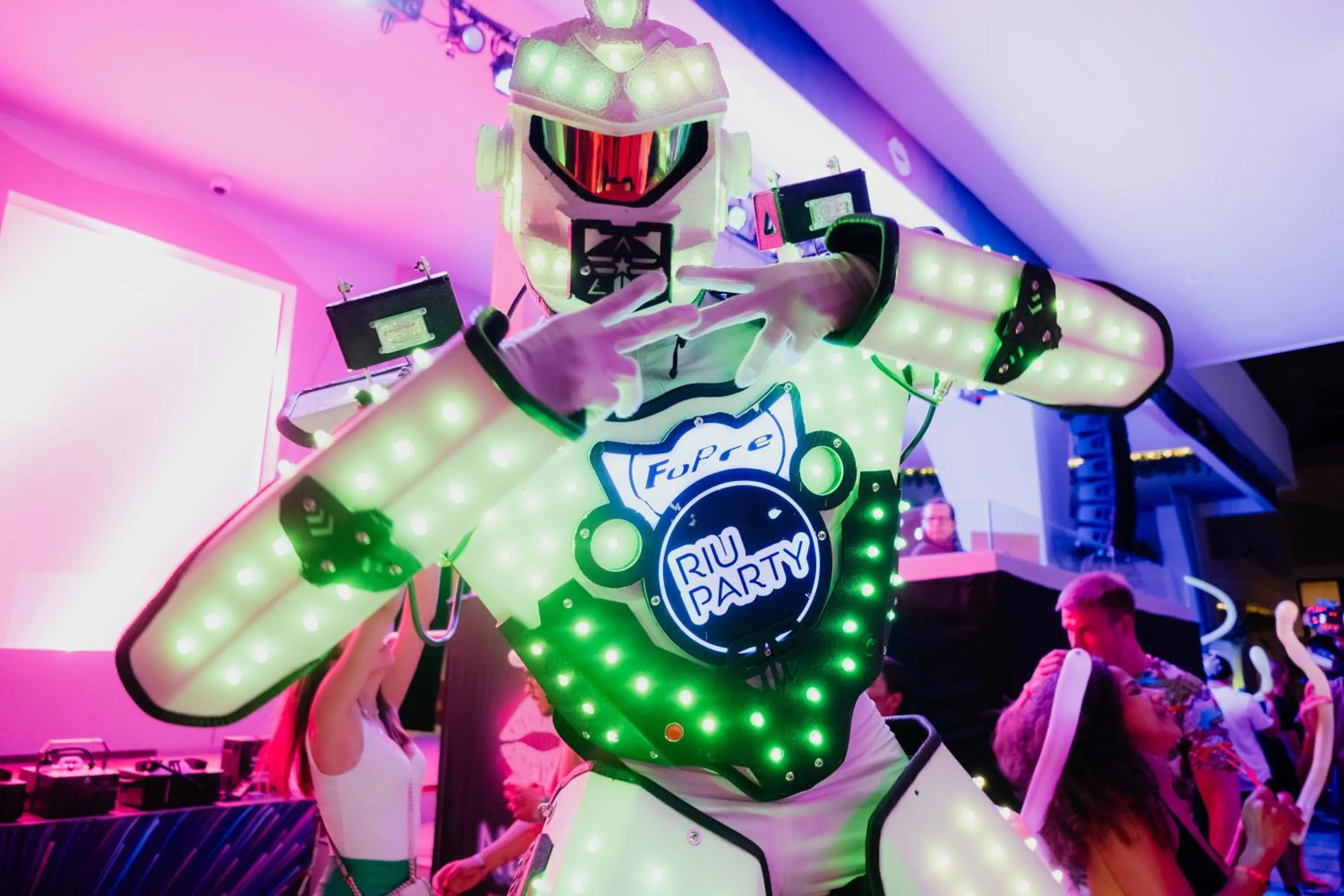 Evening entertainment in Riu Palace Kukulkan - Adults Only - All Inclusive