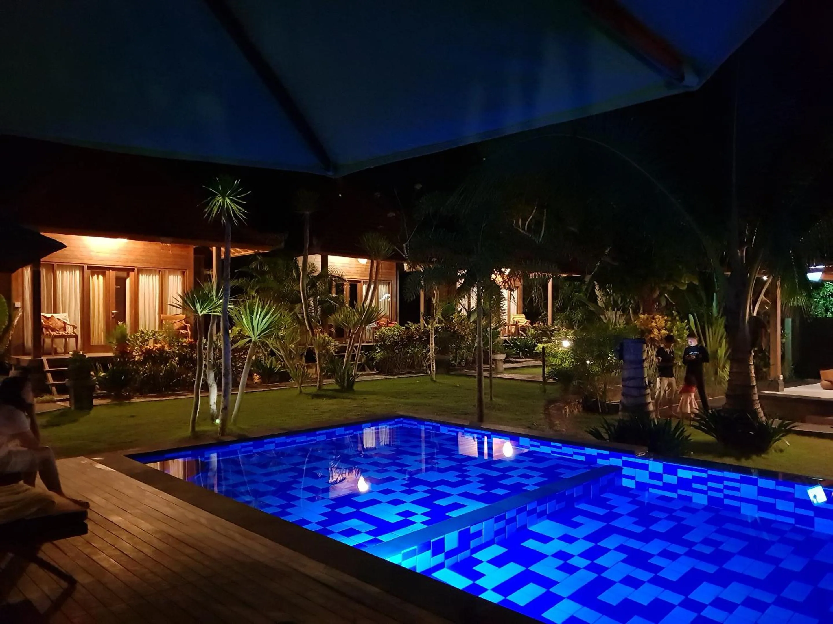 Swimming pool in Kencana Garden