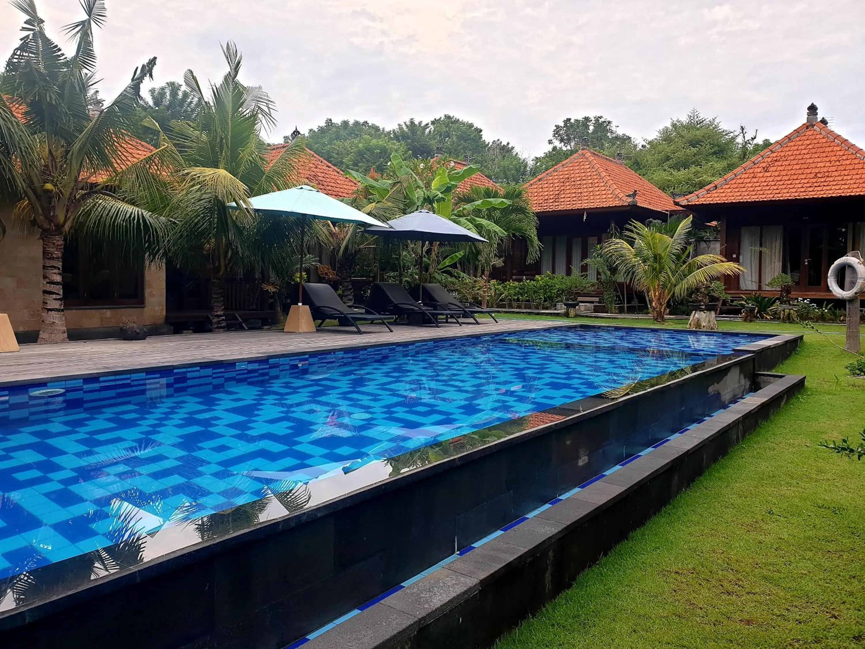 Swimming pool in Kencana Garden