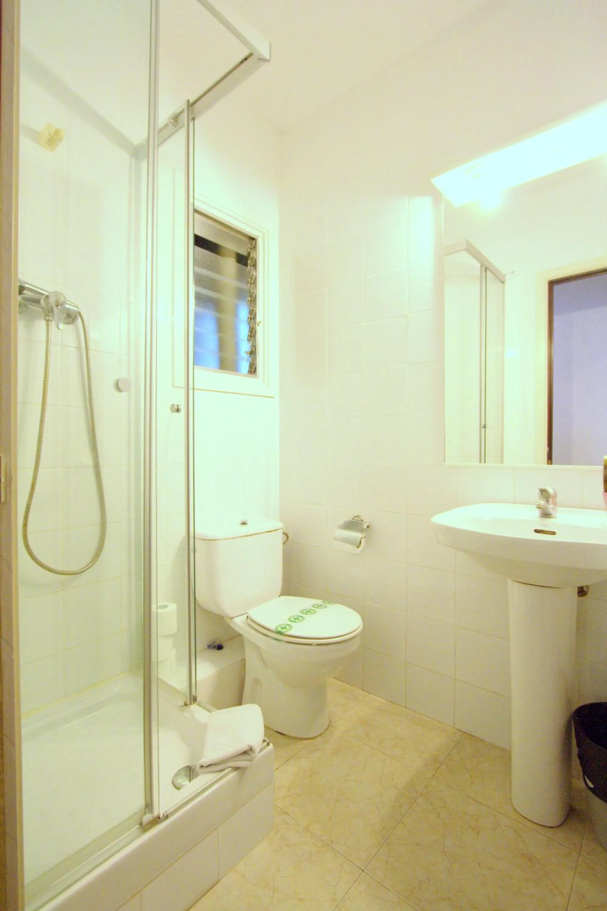 Shower in La Pedrera Residence