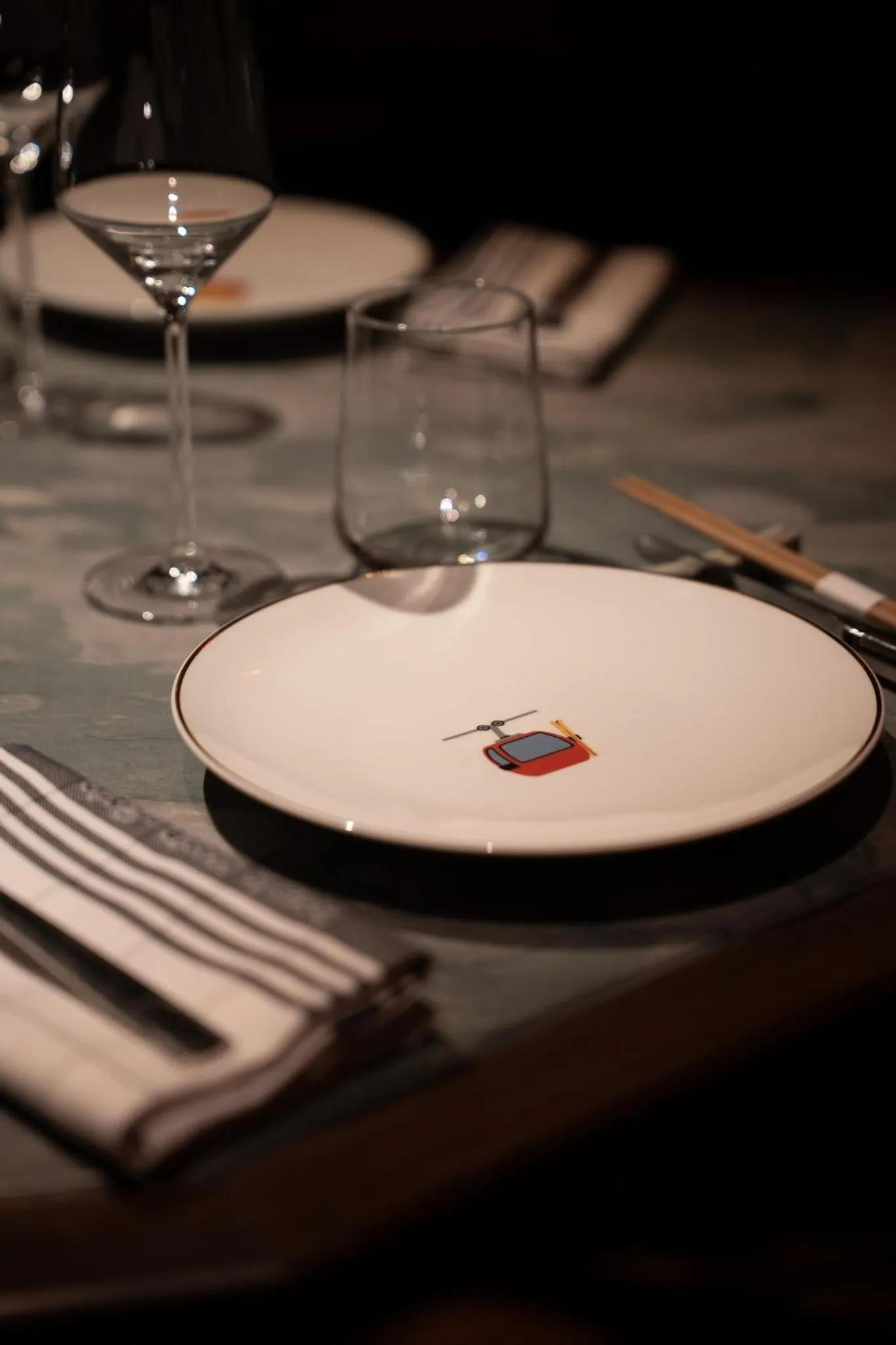 Restaurant/places to eat in Apogée Courchevel, Oetker Hotels