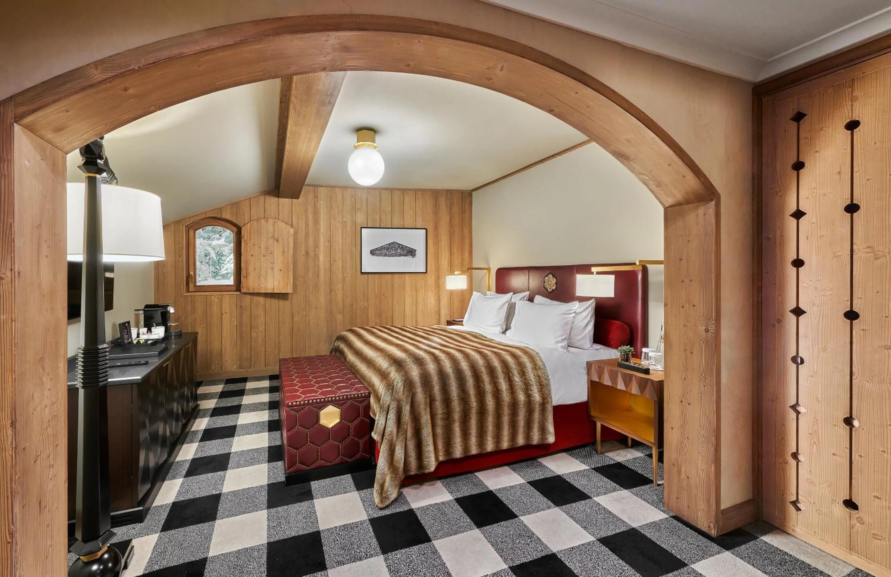 Bedroom, Bed in Apogée Courchevel, Oetker Hotels