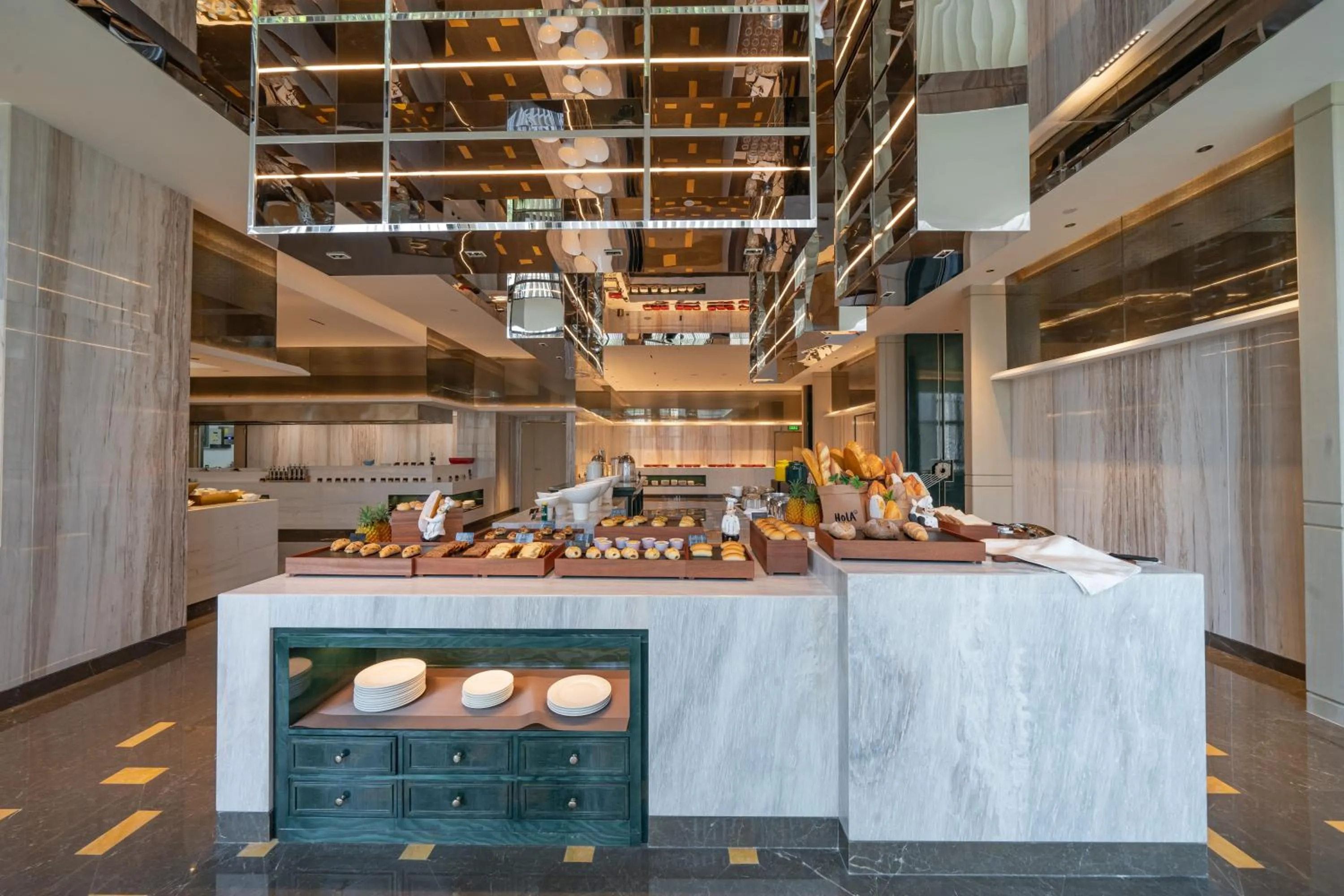 Buffet breakfast in YTL ChangChengYunYue Hotel