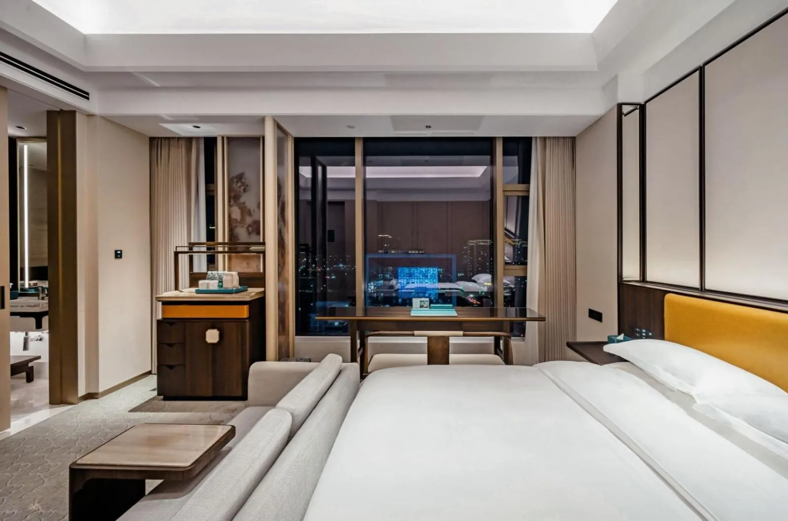 Photo of the whole room, Bed in YTL ChangChengYunYue Hotel