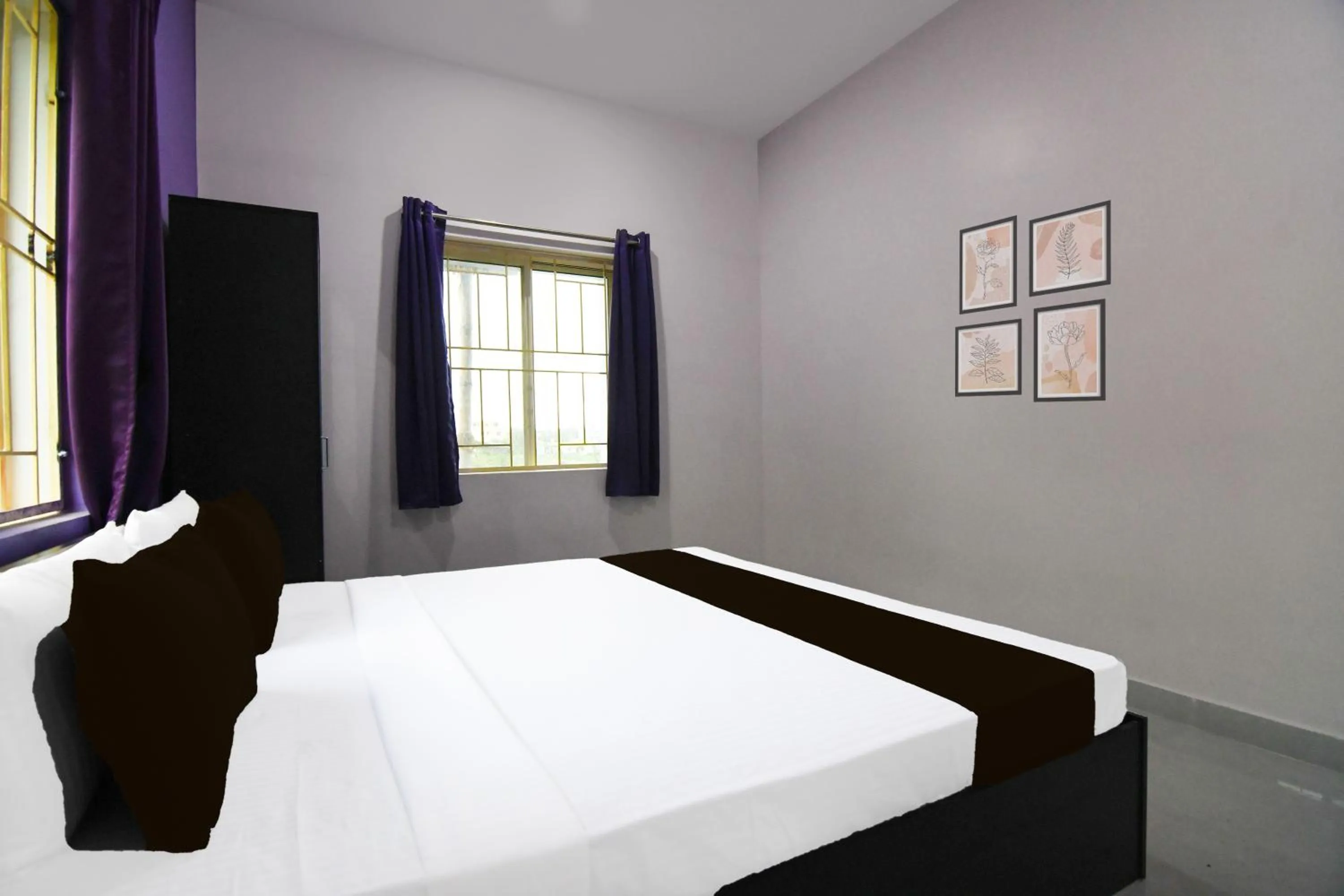 Bedroom, Bed in Super Hotel O MNJ Mansion