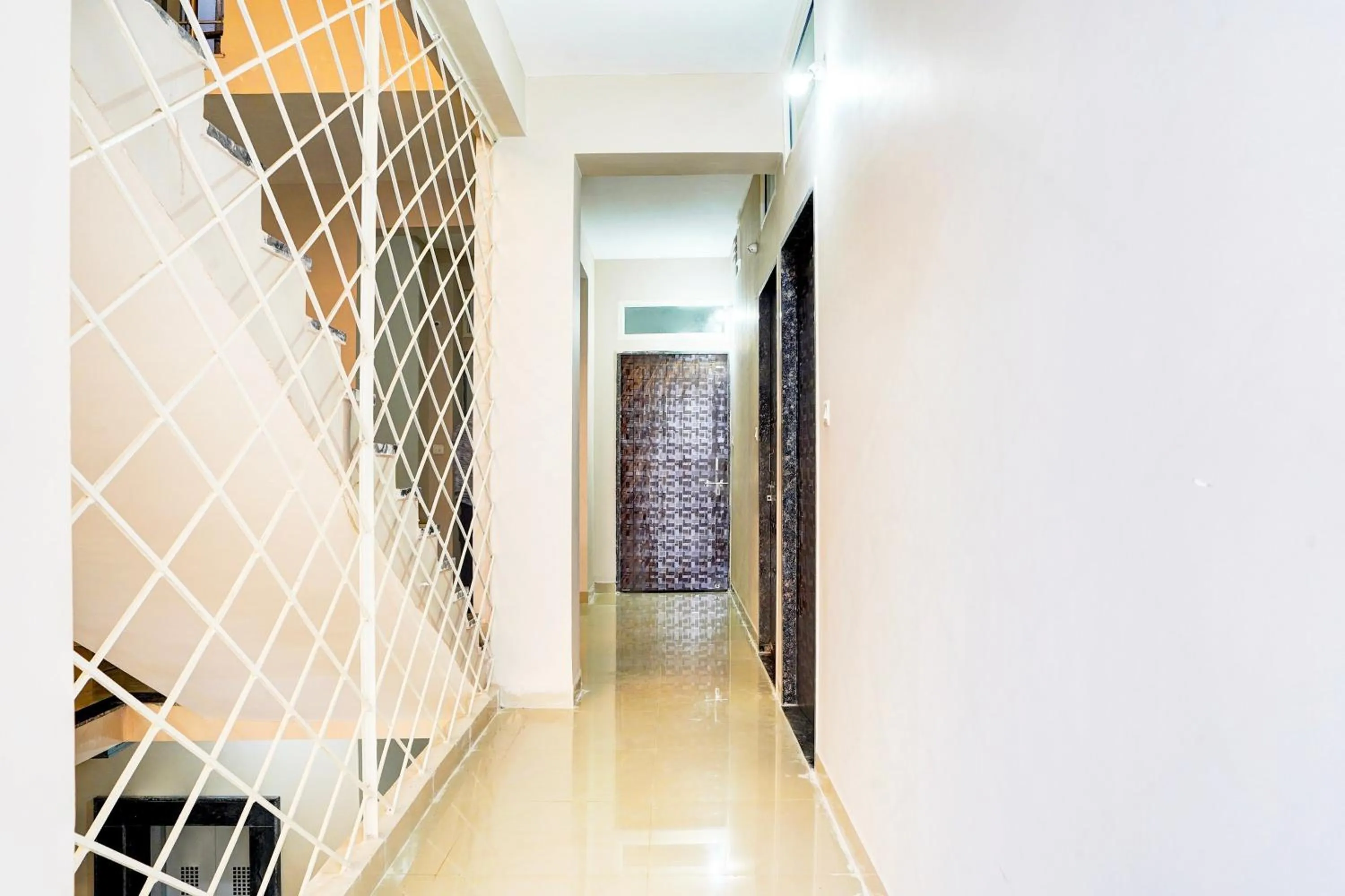 Lobby or reception in Super Hotel O MAZENTA PALACE