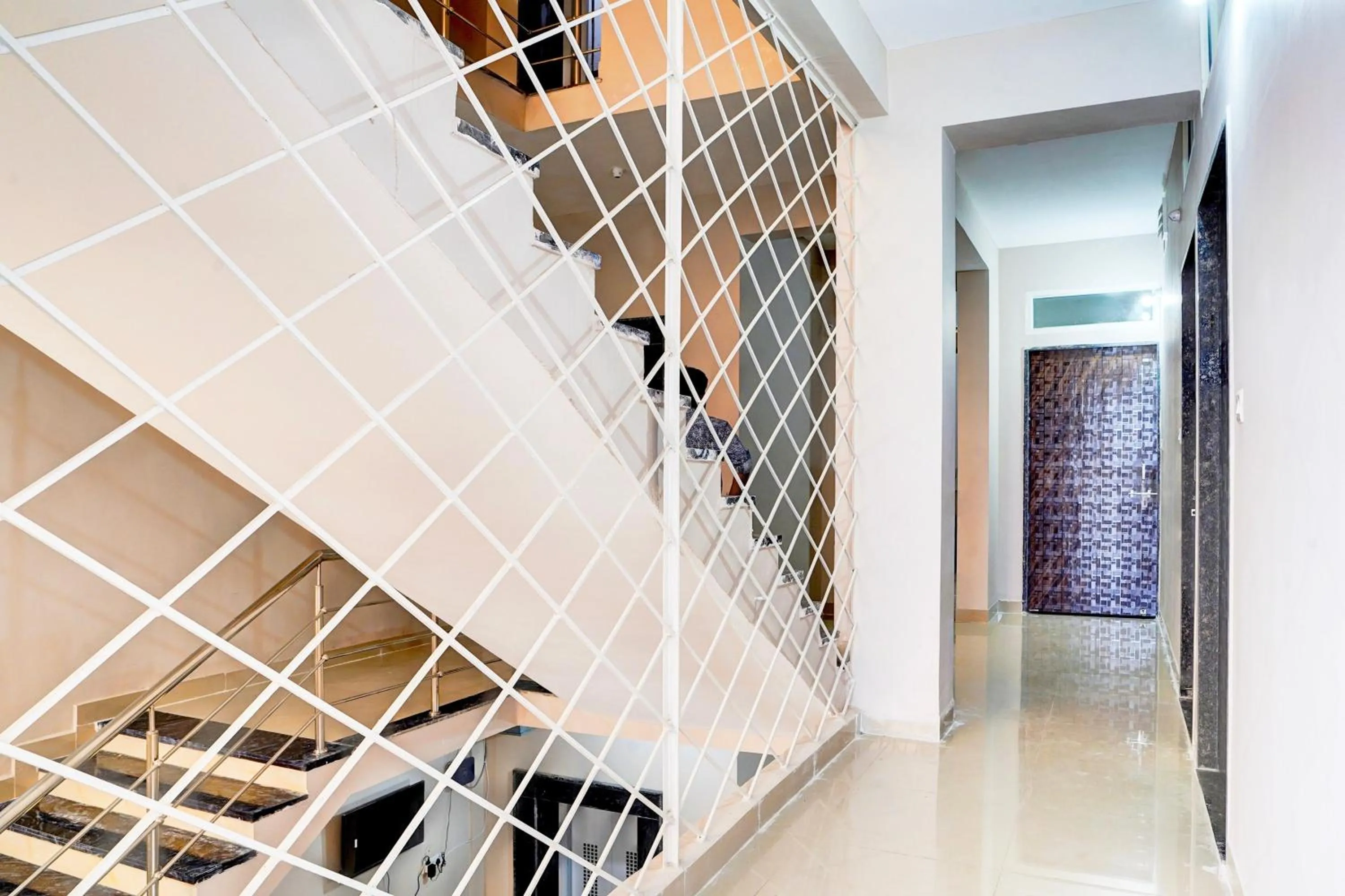 Lobby or reception in Super Hotel O MAZENTA PALACE