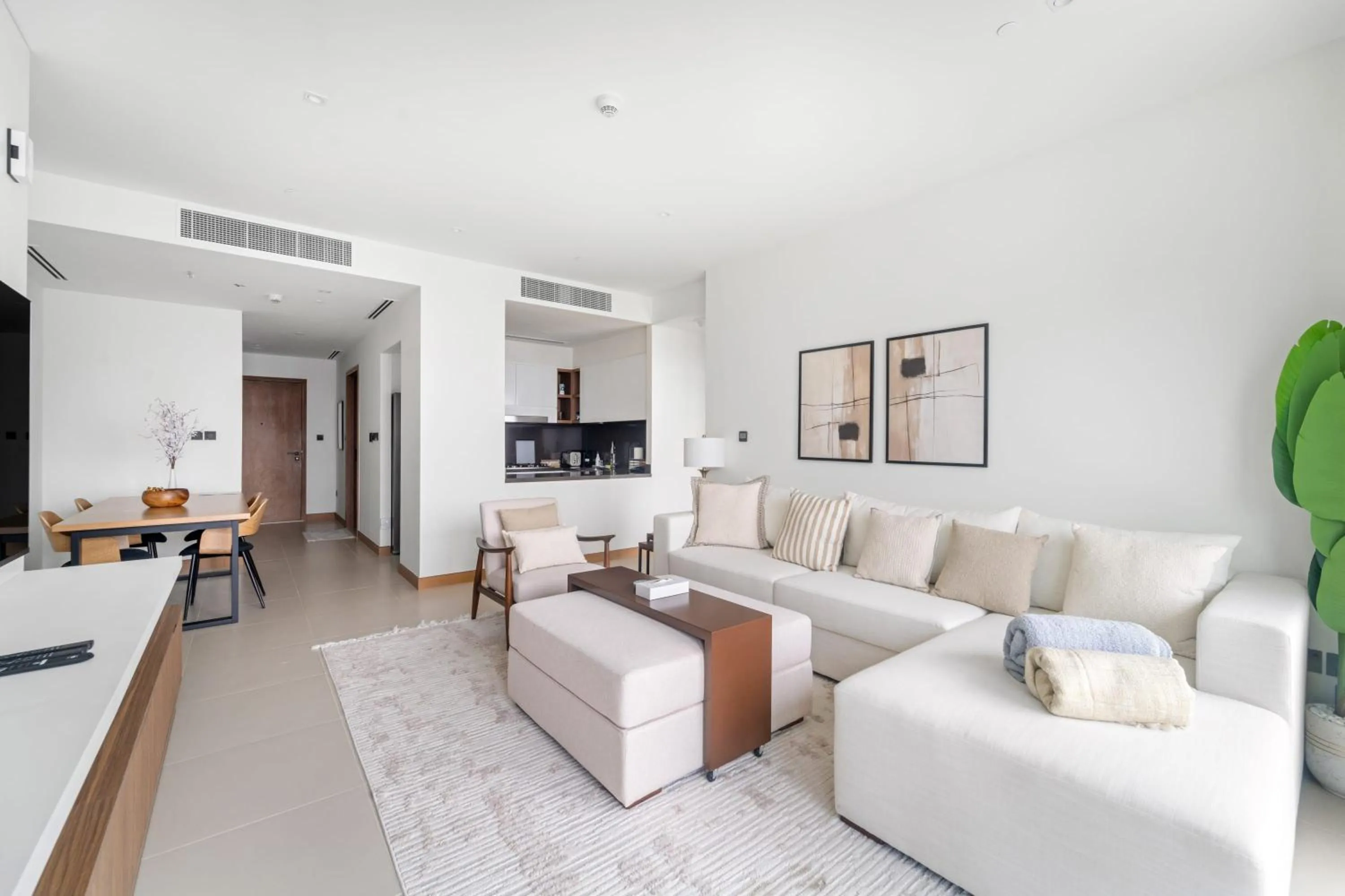 Living room in Silkhaus Chic 1BDR with 1 Study Room in Dubai Marina