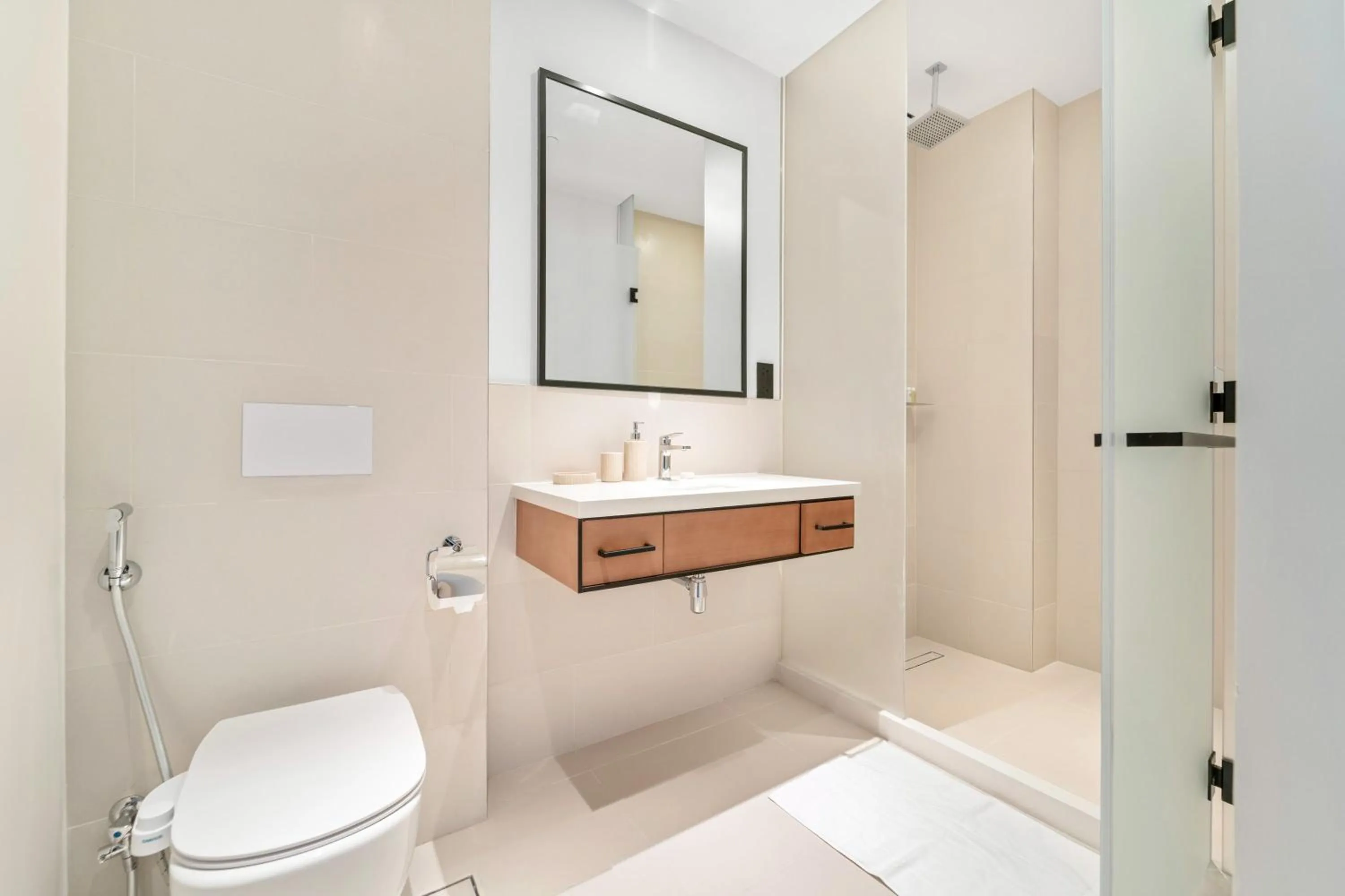 Bathroom in Silkhaus Chic 1BDR with 1 Study Room in Dubai Marina