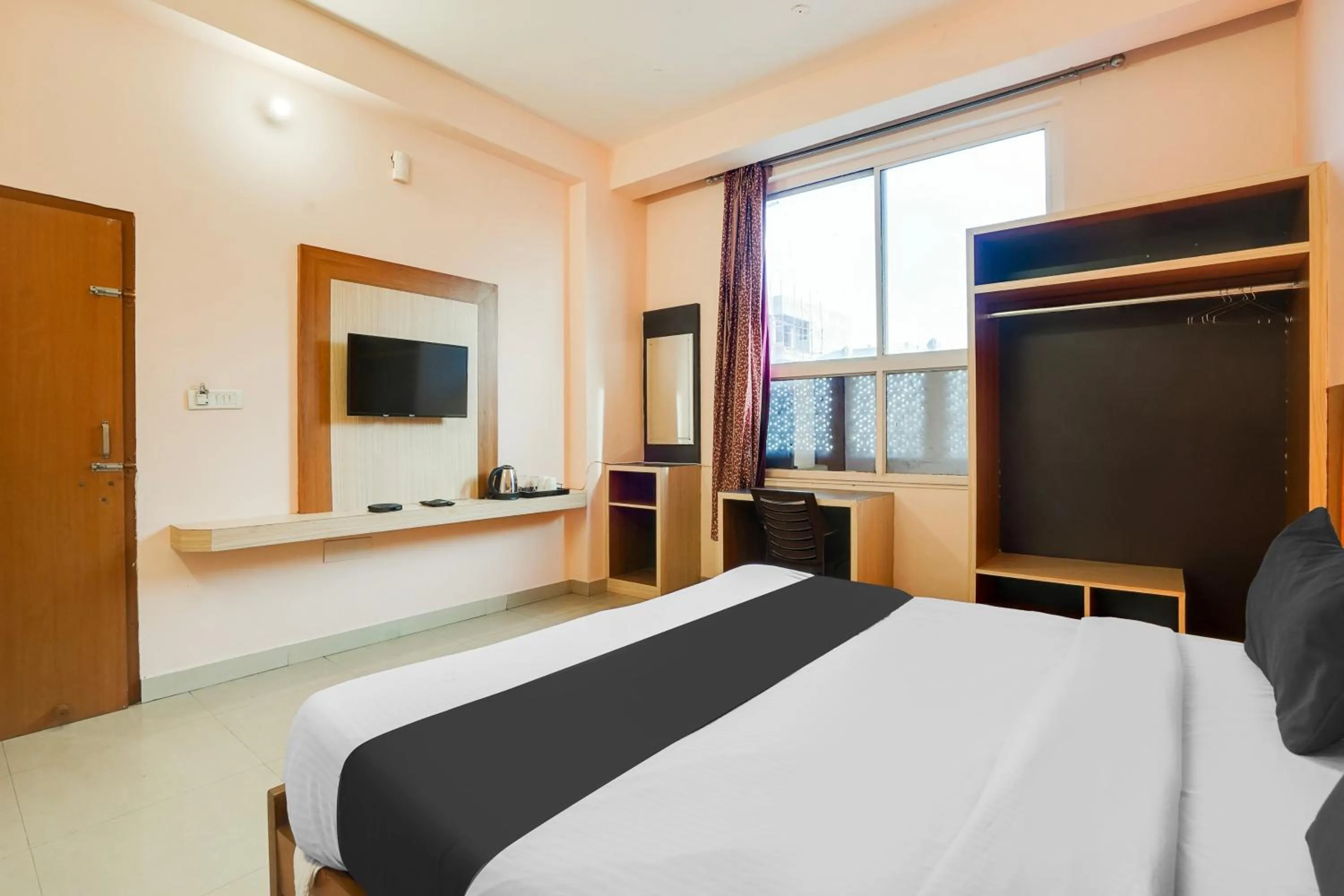 Bedroom, Bed in Hotel O JLN Marg Malviya Nagar Formerly Hotel Braj Haveli