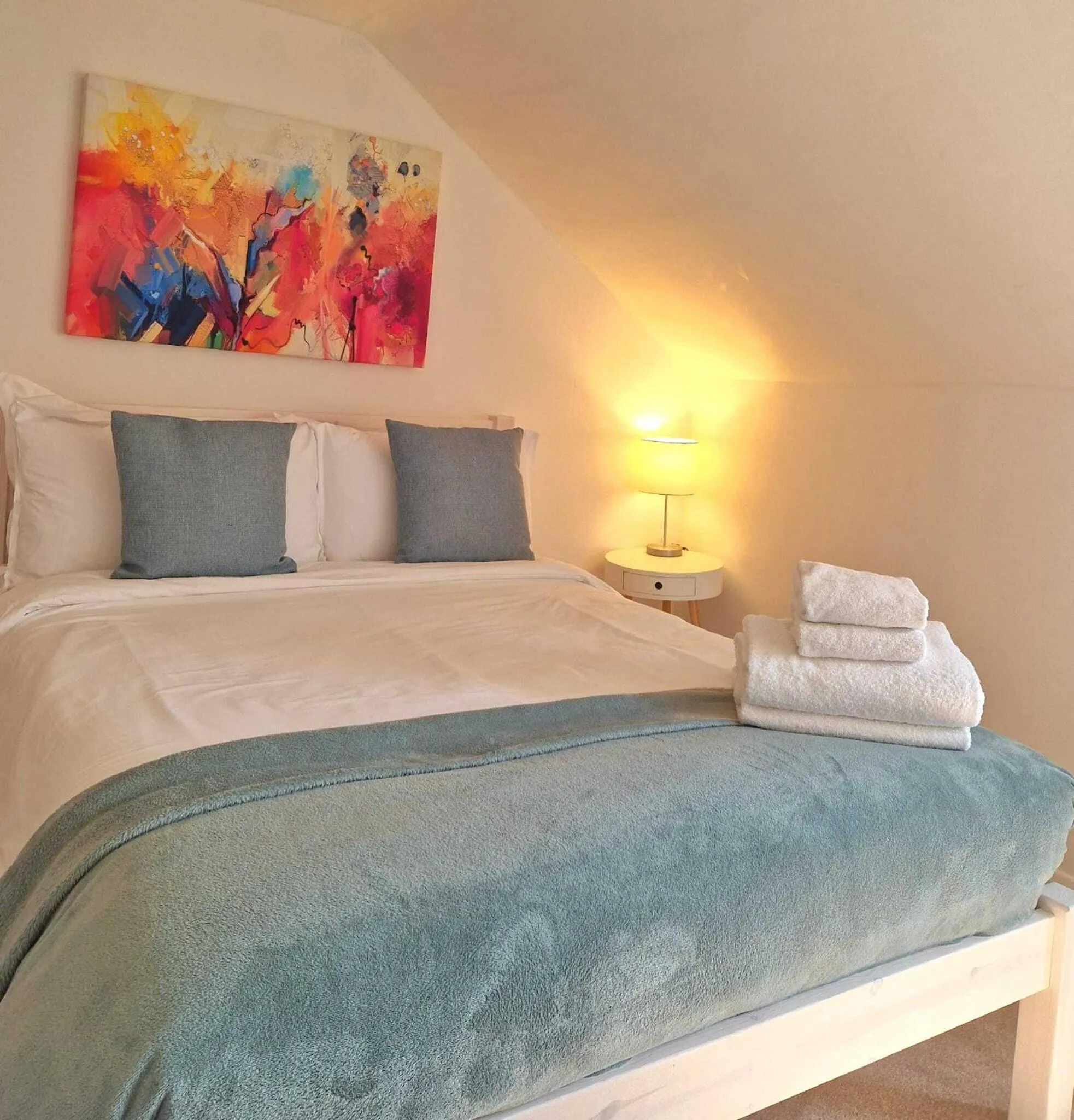 Bedroom, Bed in Upper Rock Brighton – Guest House