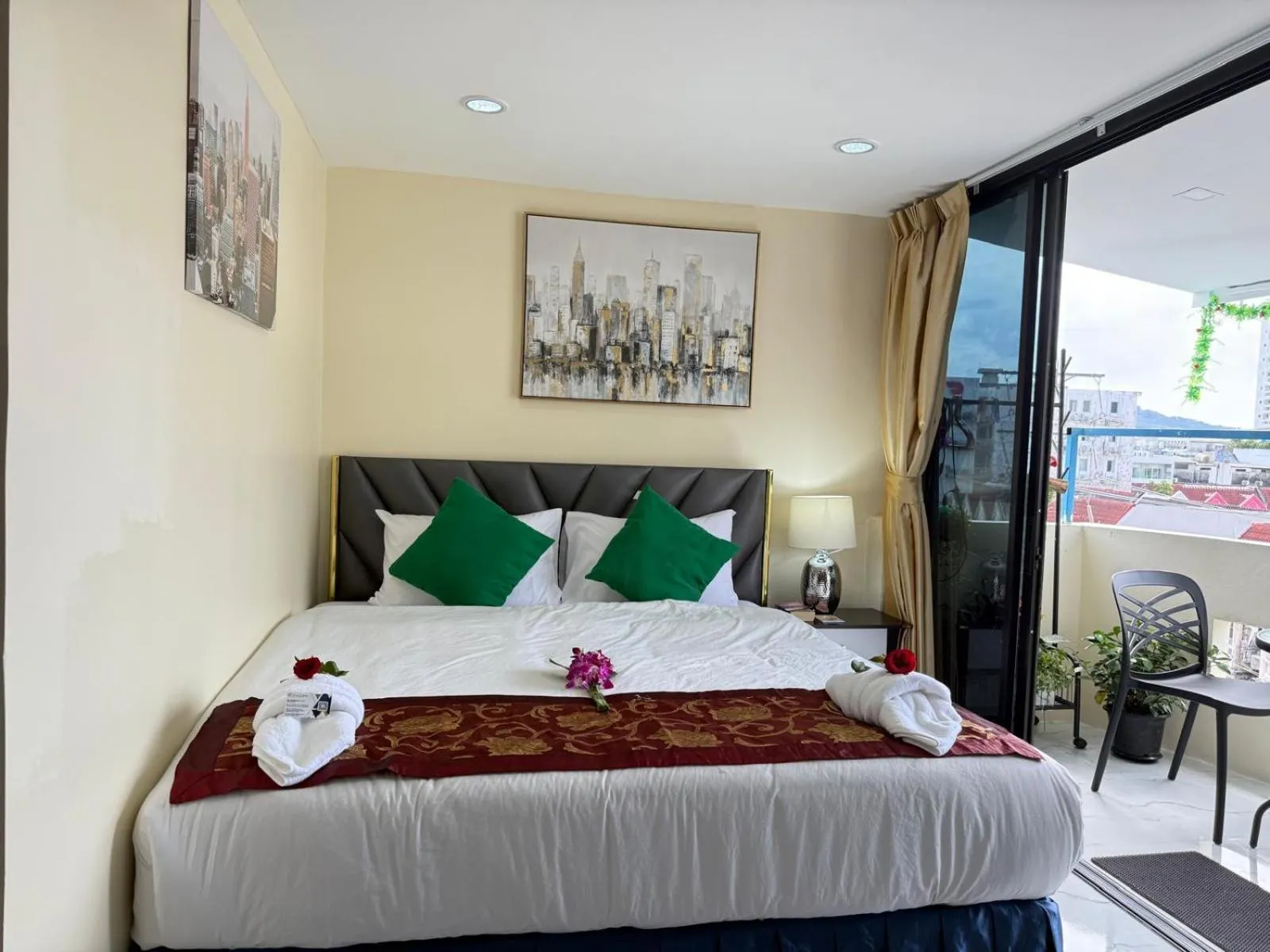 Bed in Heaven House Restro & Bar