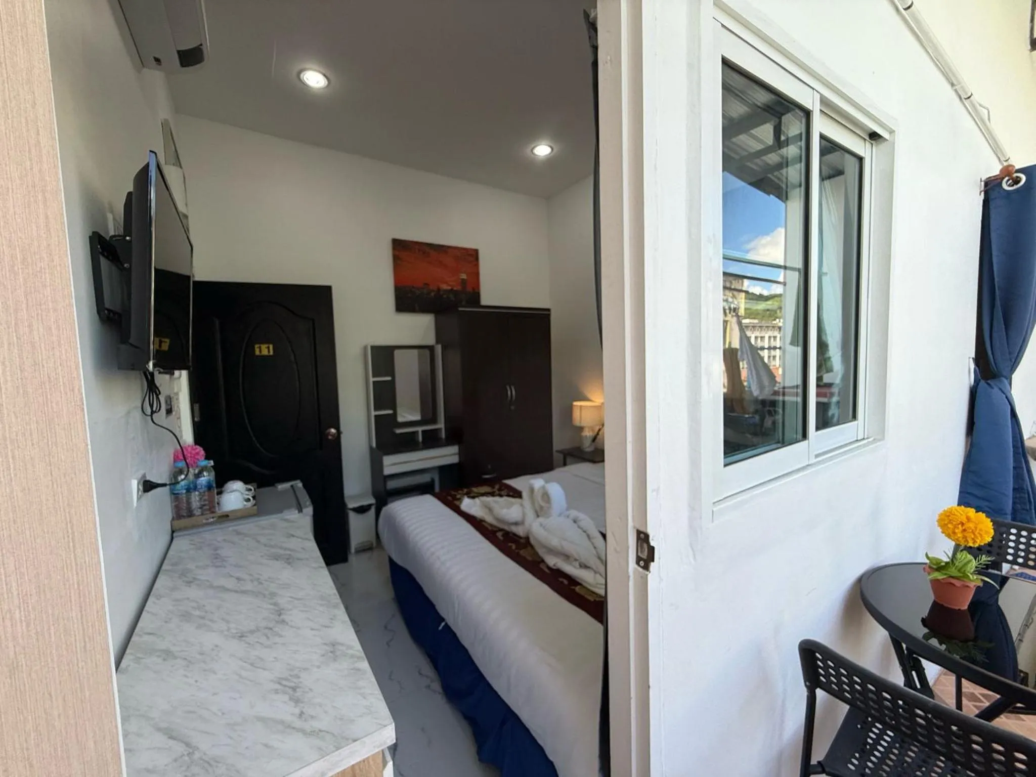 Bed in Heaven House Restro & Bar