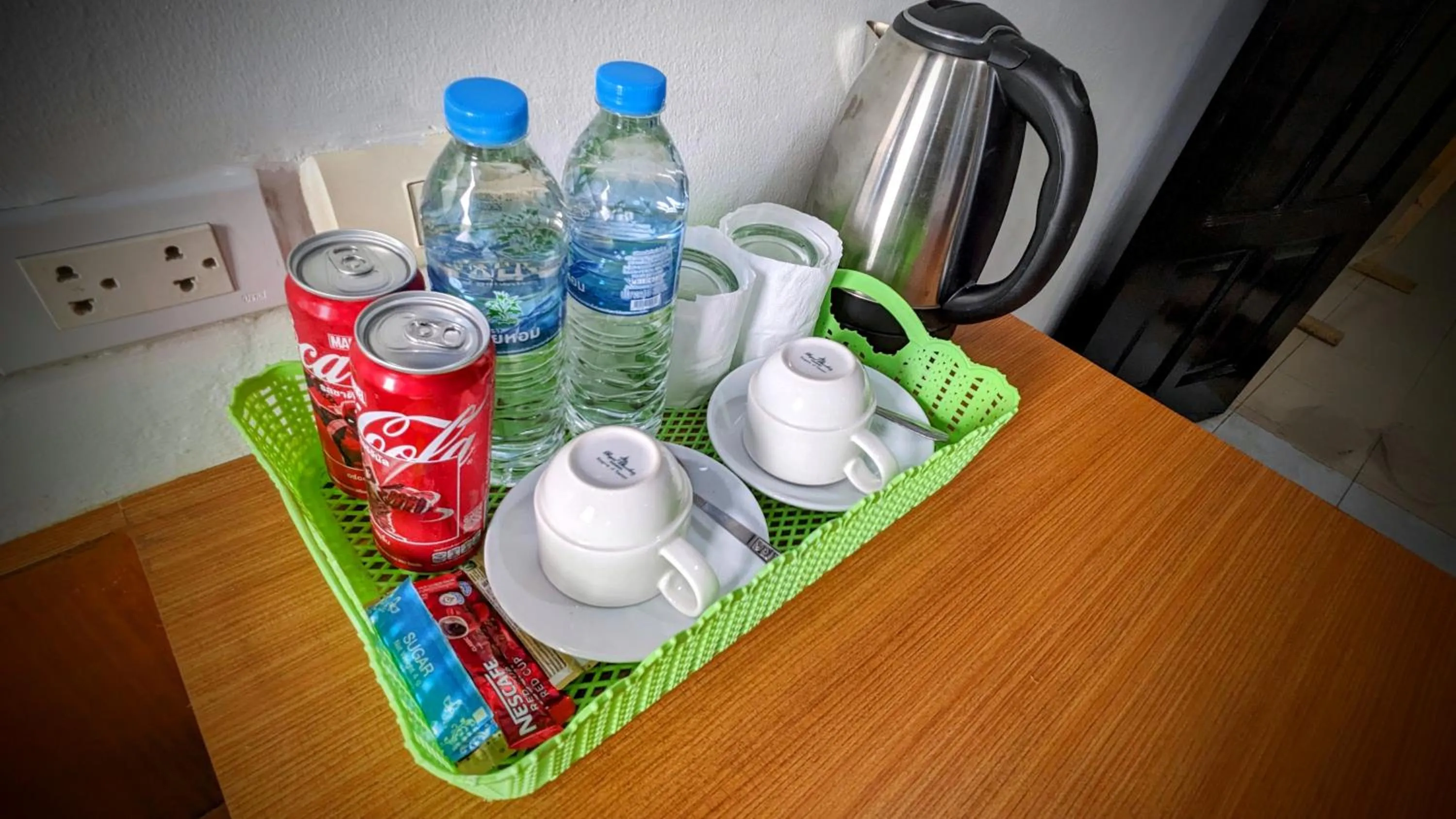 Coffee/tea facilities in Heaven House Restro & Bar