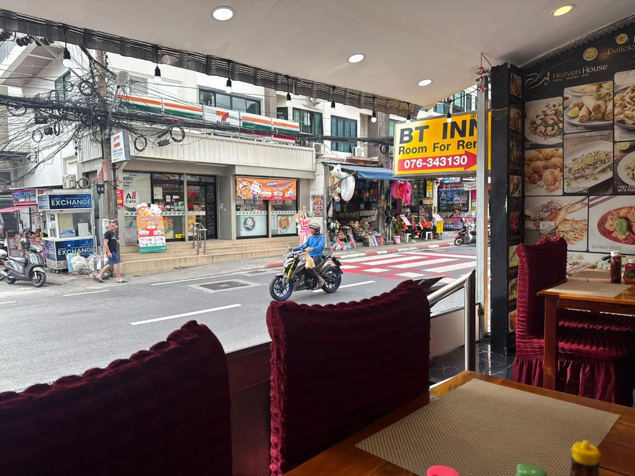 Restaurant/places to eat in Heaven House Restro & Bar