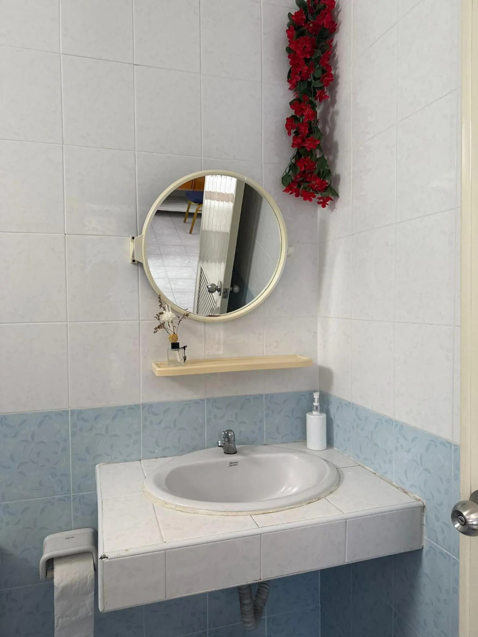 Bathroom in Heaven House Restro & Bar