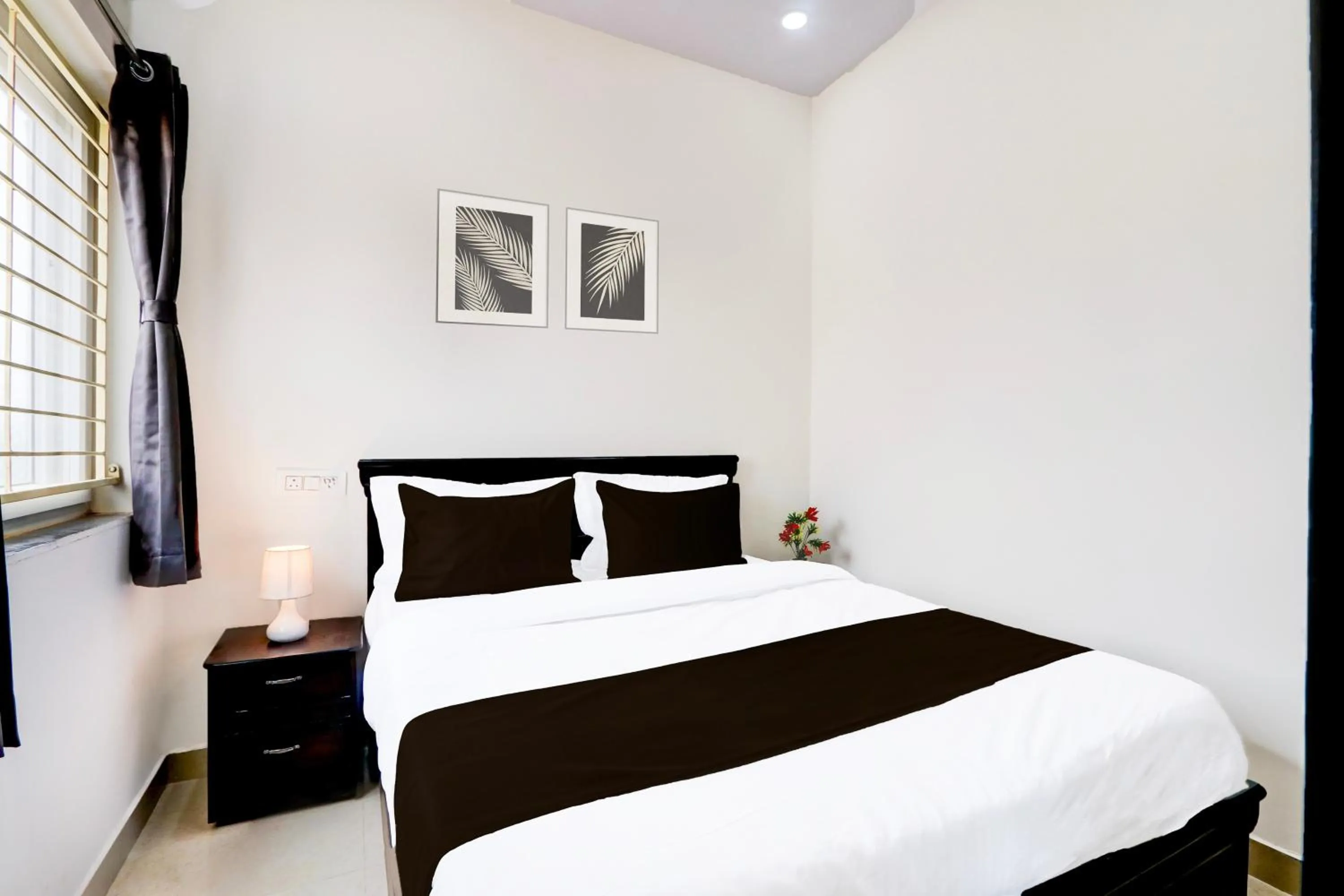 Bedroom, Bed in Super Hotel O Adibatla near TCS