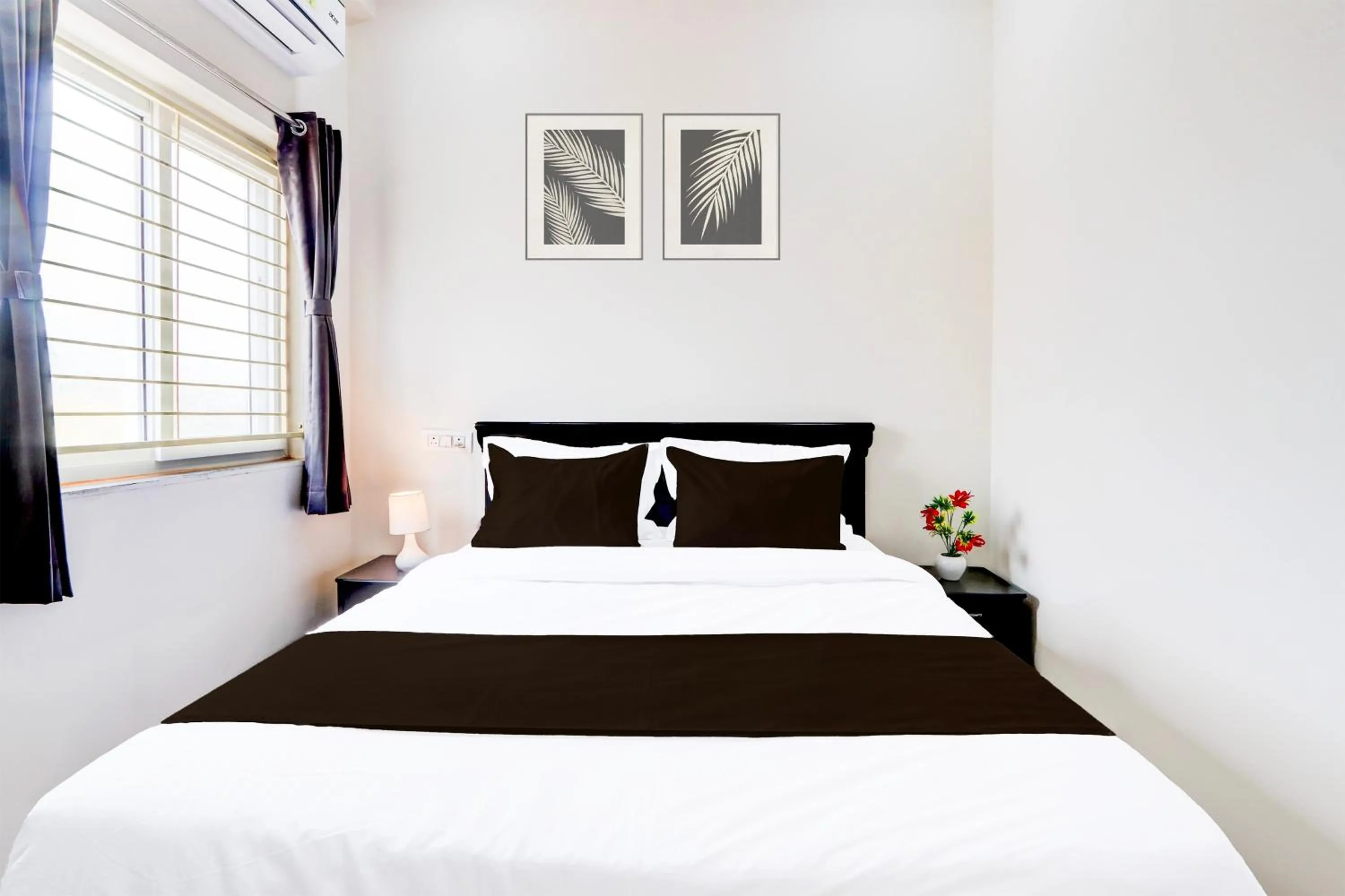 Bedroom, Bed in Super Hotel O Adibatla near TCS