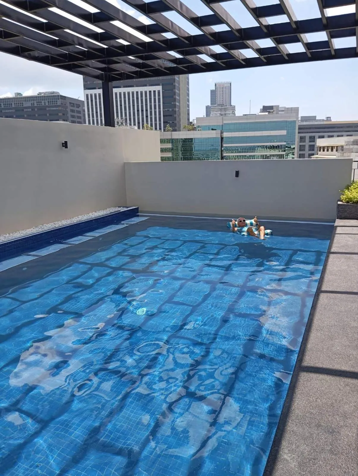 Swimming pool in Staycity Serviced Apartment