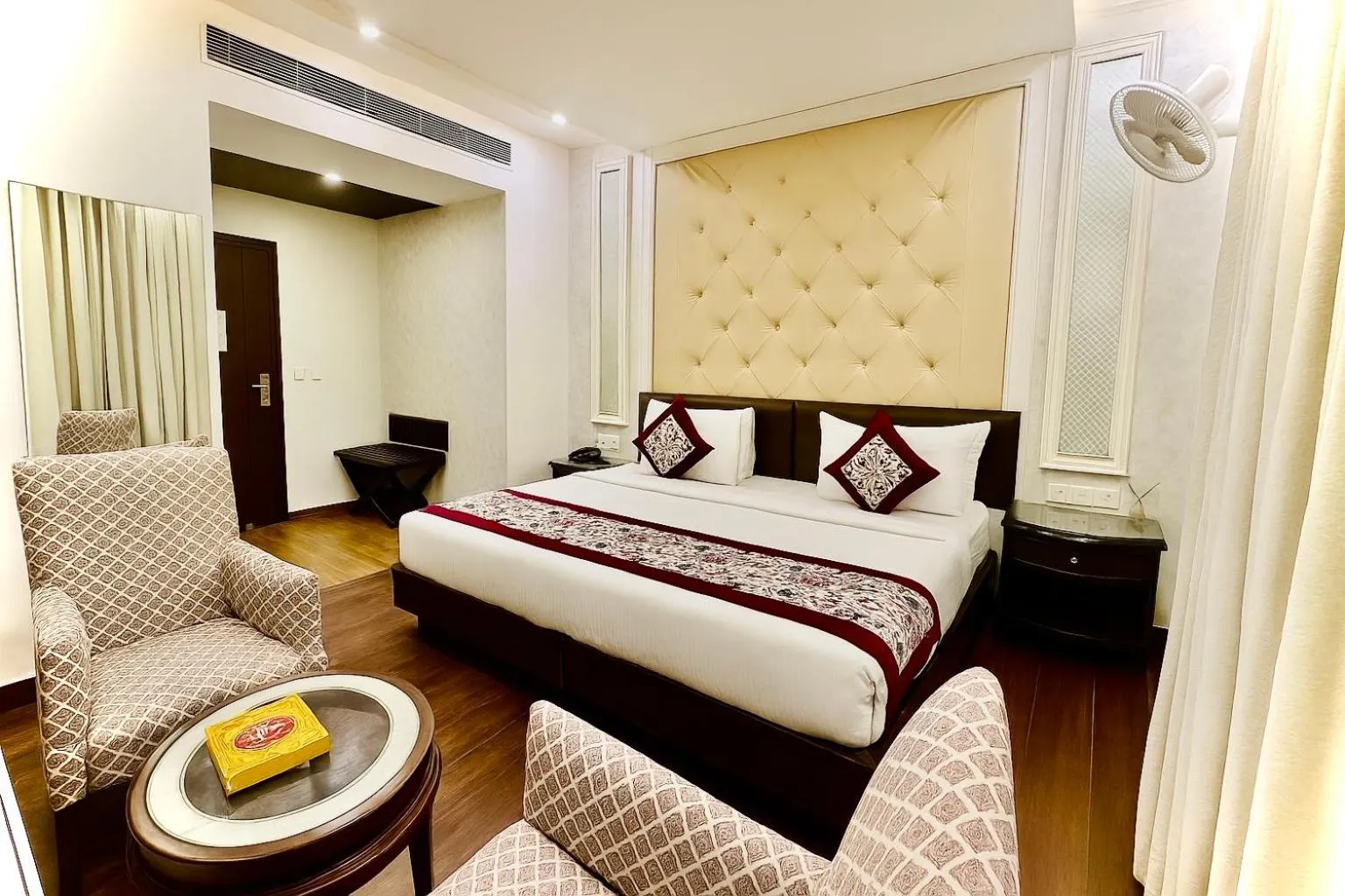 Bed in Hotel Kian by JMD Group