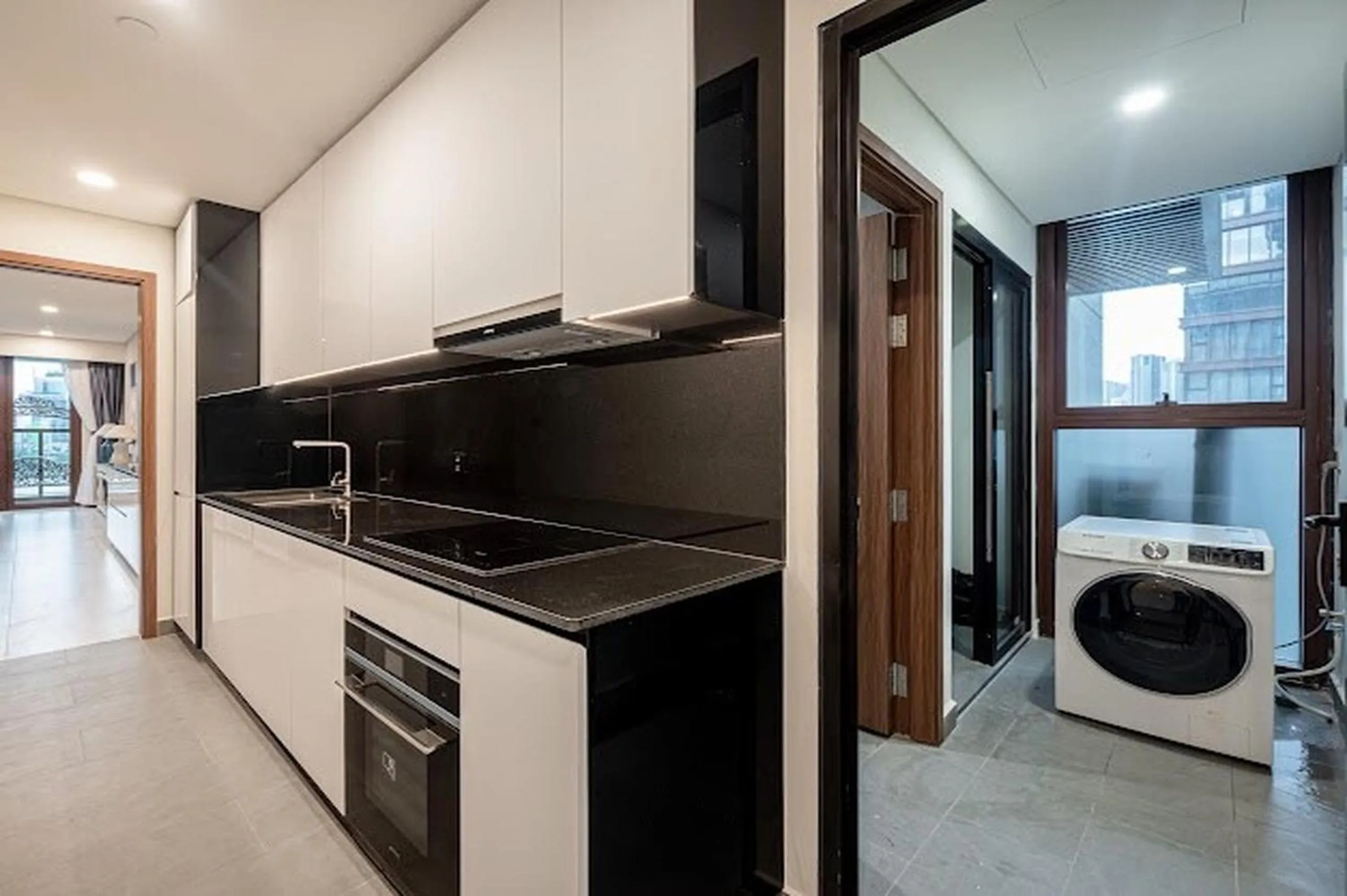 Kitchen or kitchenette in The Metropole - Horizon View Riverside D2