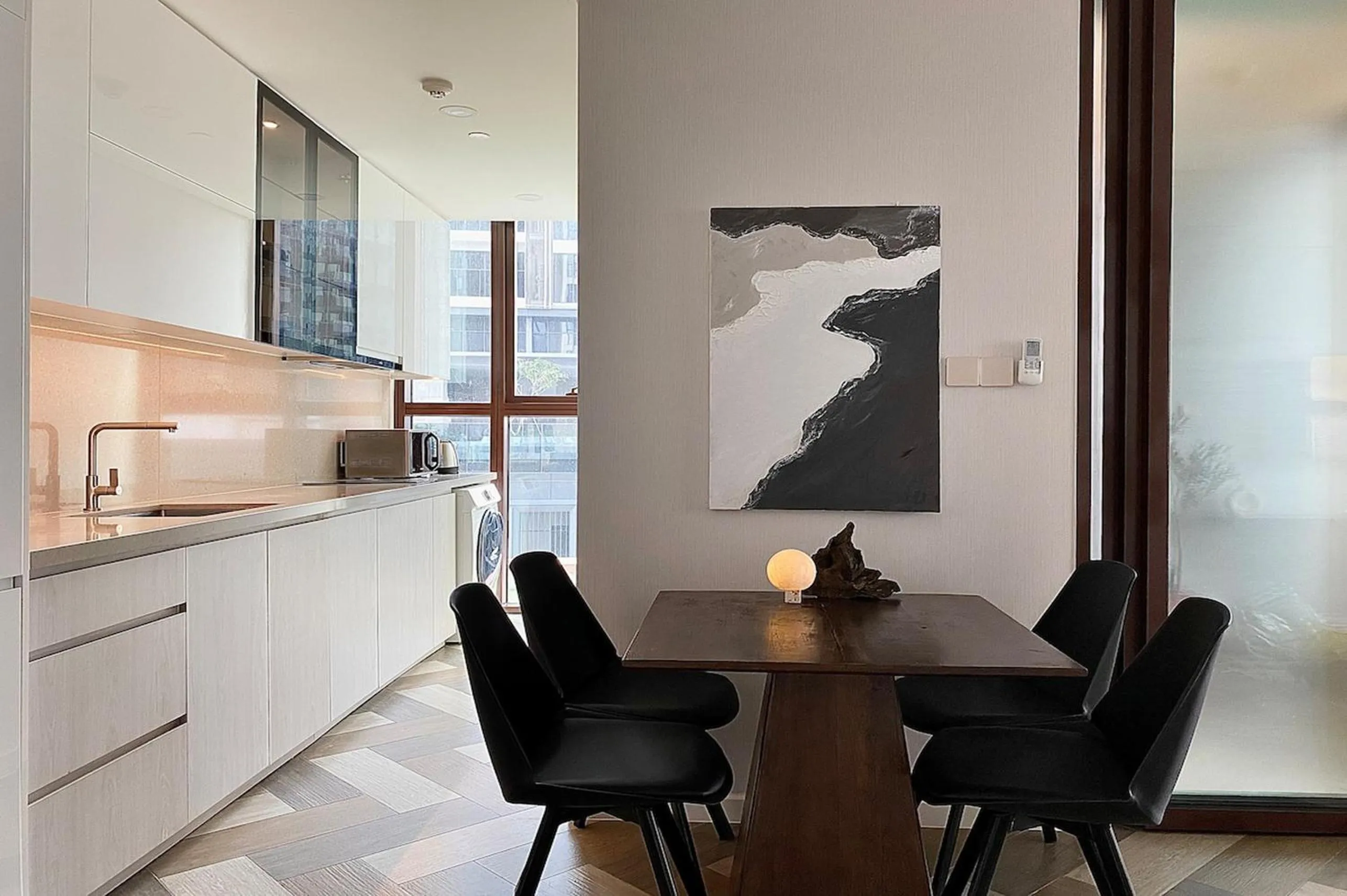 Kitchen or kitchenette in The Metropole - Horizon View Riverside D2