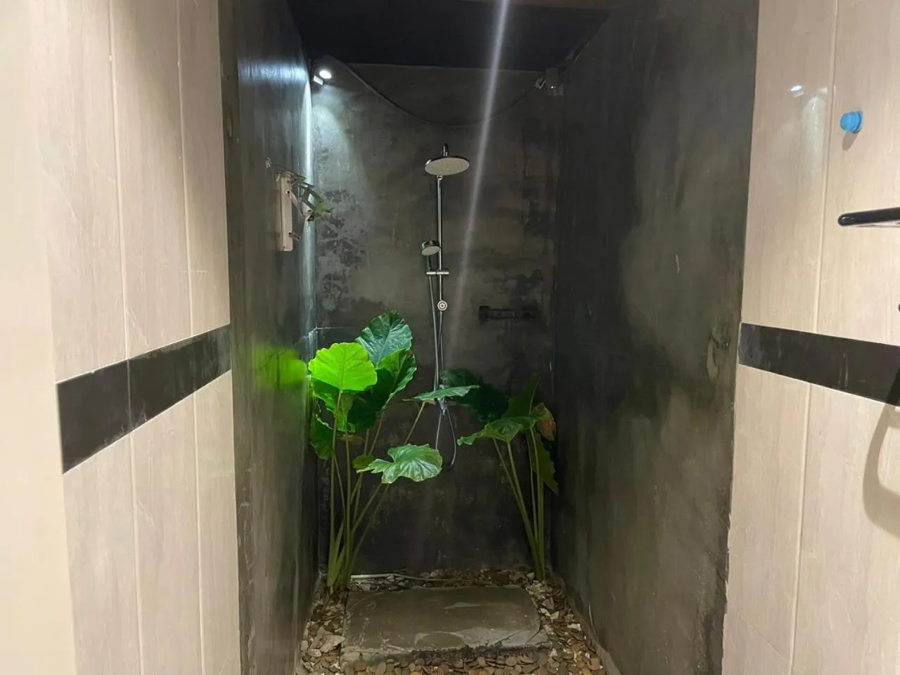 Shower in Himeyn Beach Inn - Ocho Homes by Eight Continents