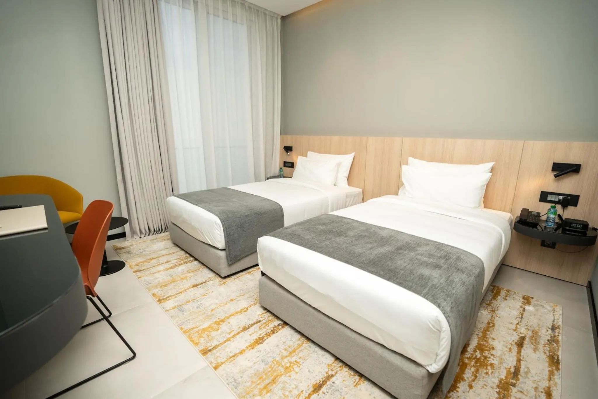 Shower, Bed in Sama Hotels