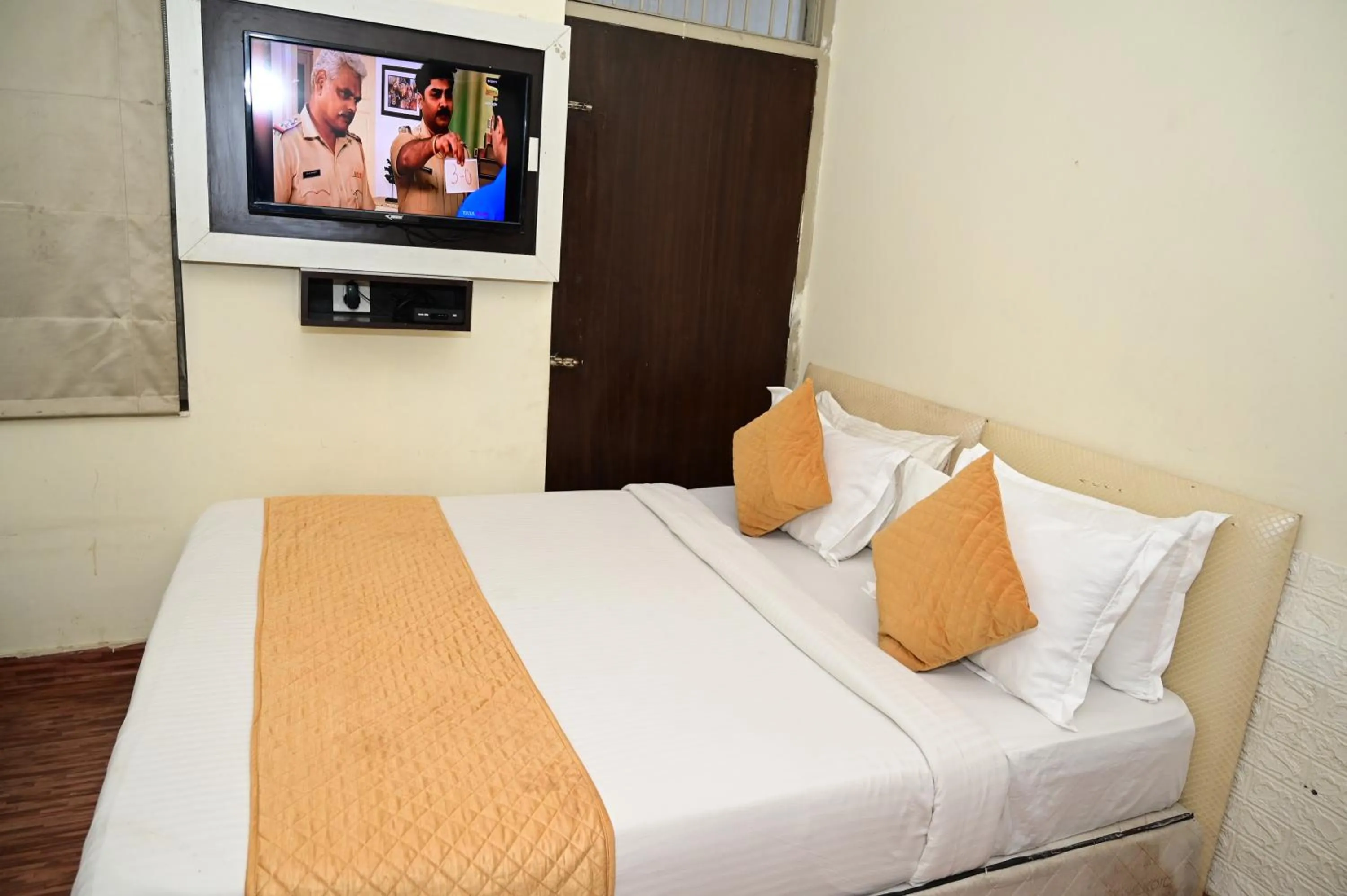 Bedroom in Hotel Krishna Pride