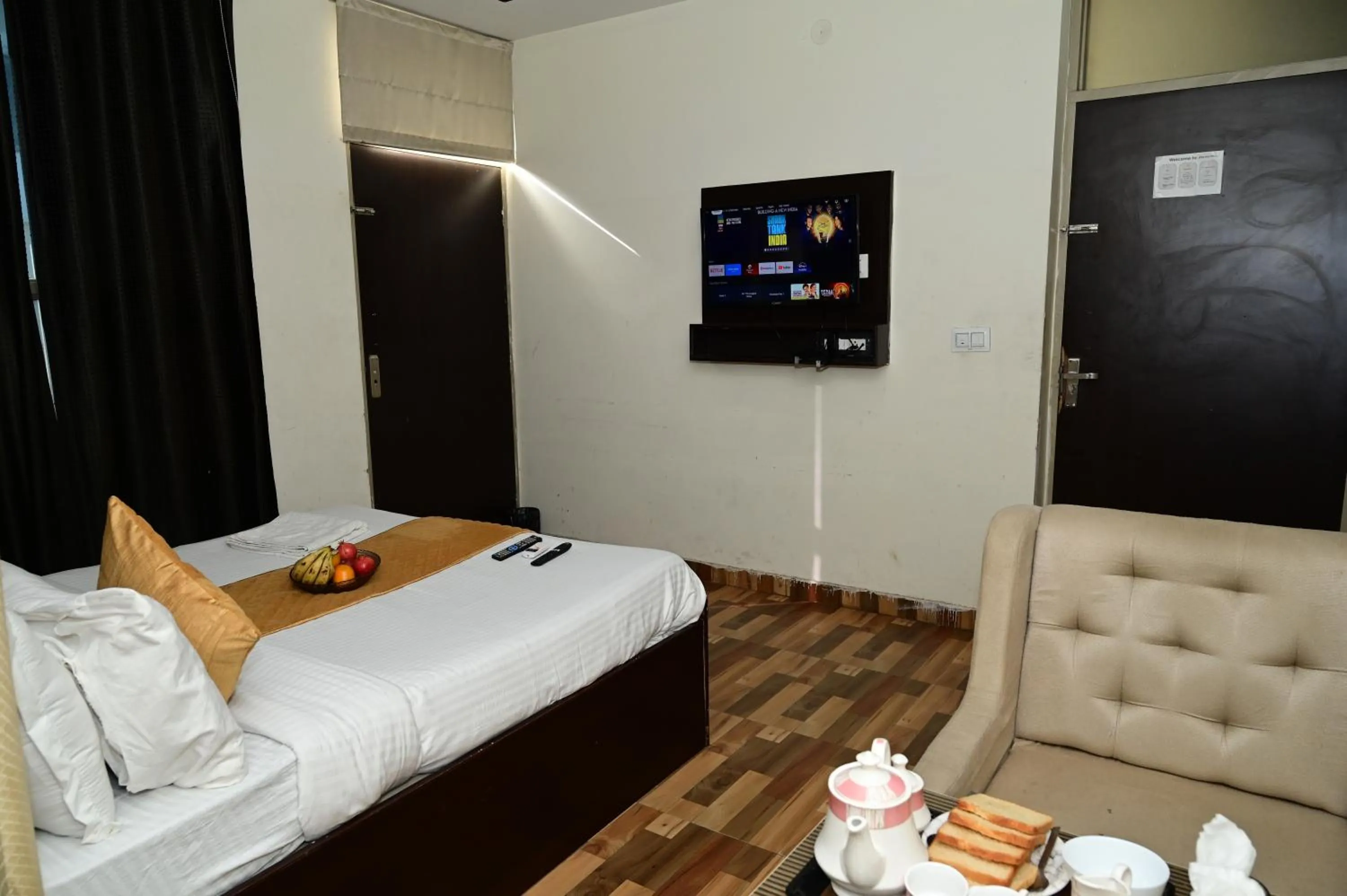 Bedroom in Hotel Krishna Pride