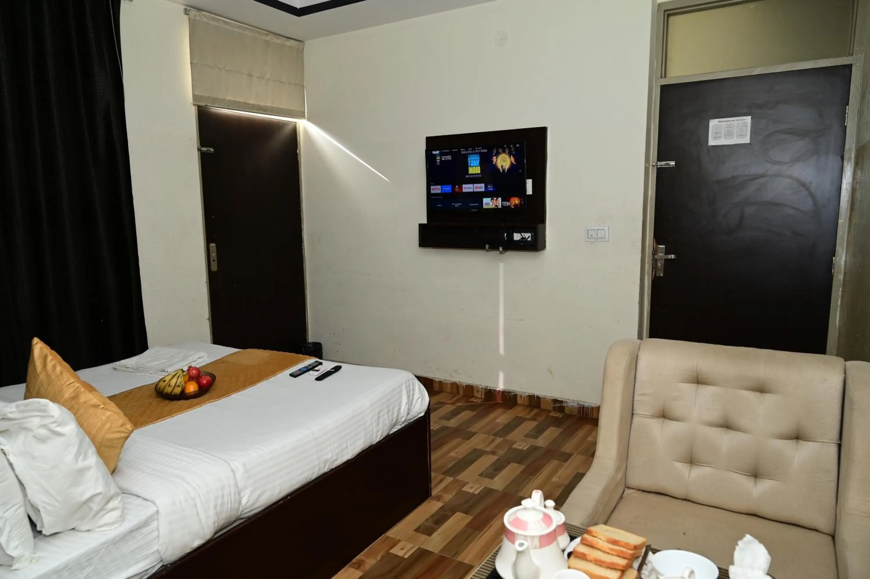 Bedroom in Hotel Krishna Pride