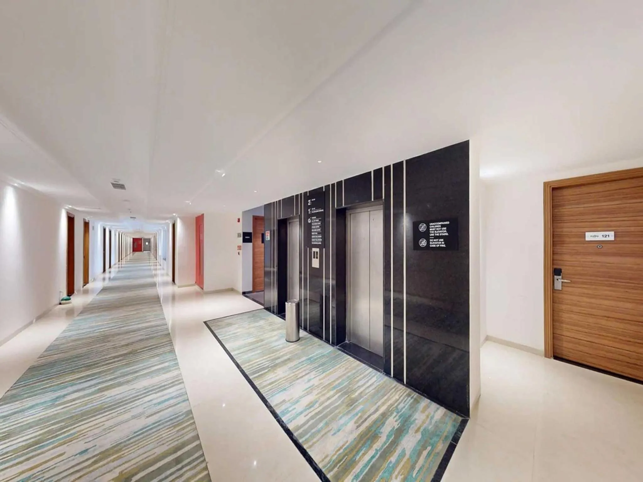 Lobby or reception in Sunday Resort & Spa by CheckIn Manesar Gurugram