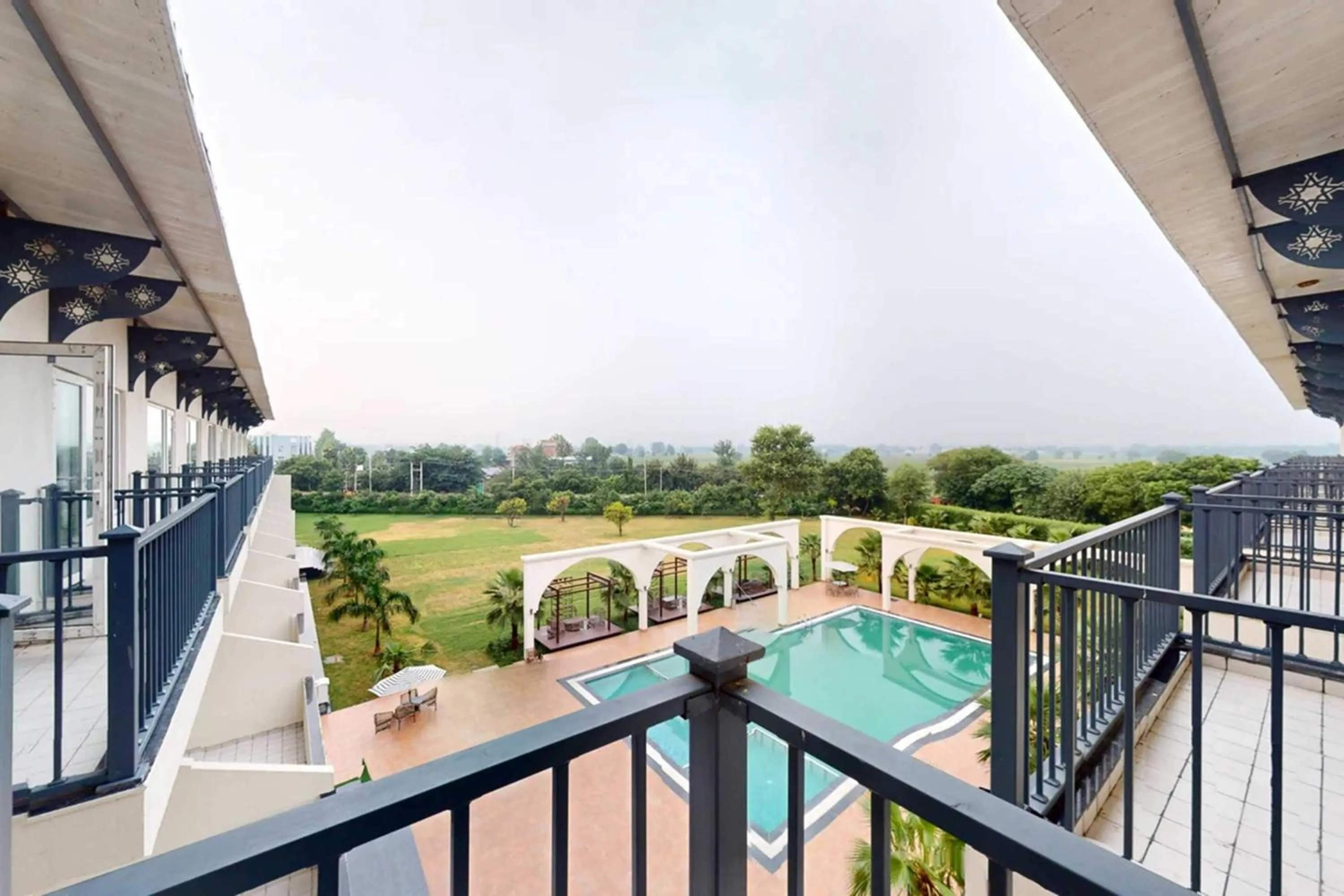 Facade/entrance in Sunday Resort & Spa by CheckIn Manesar Gurugram