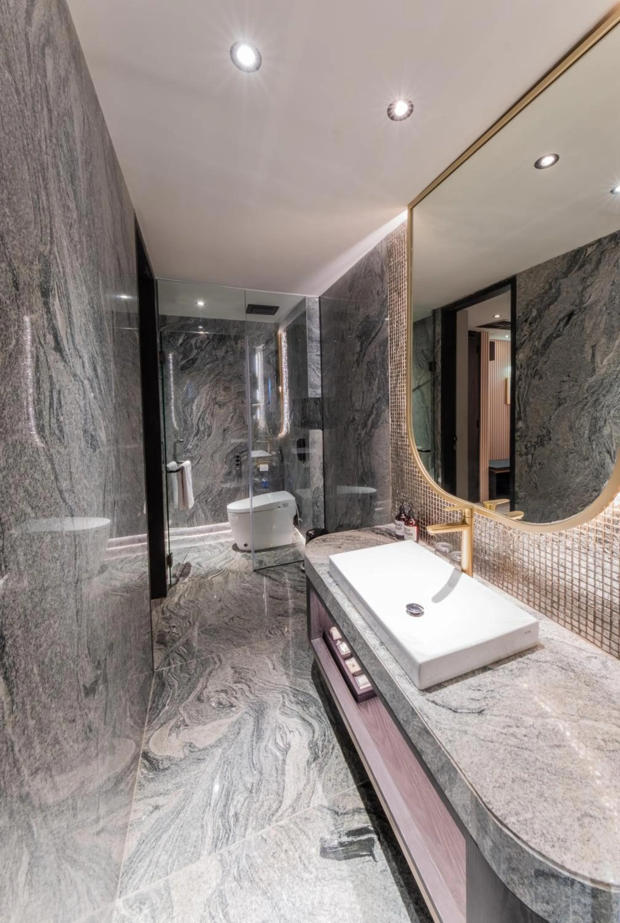 Toilet in The All - Suite Pentacity Hotel Balikpapan