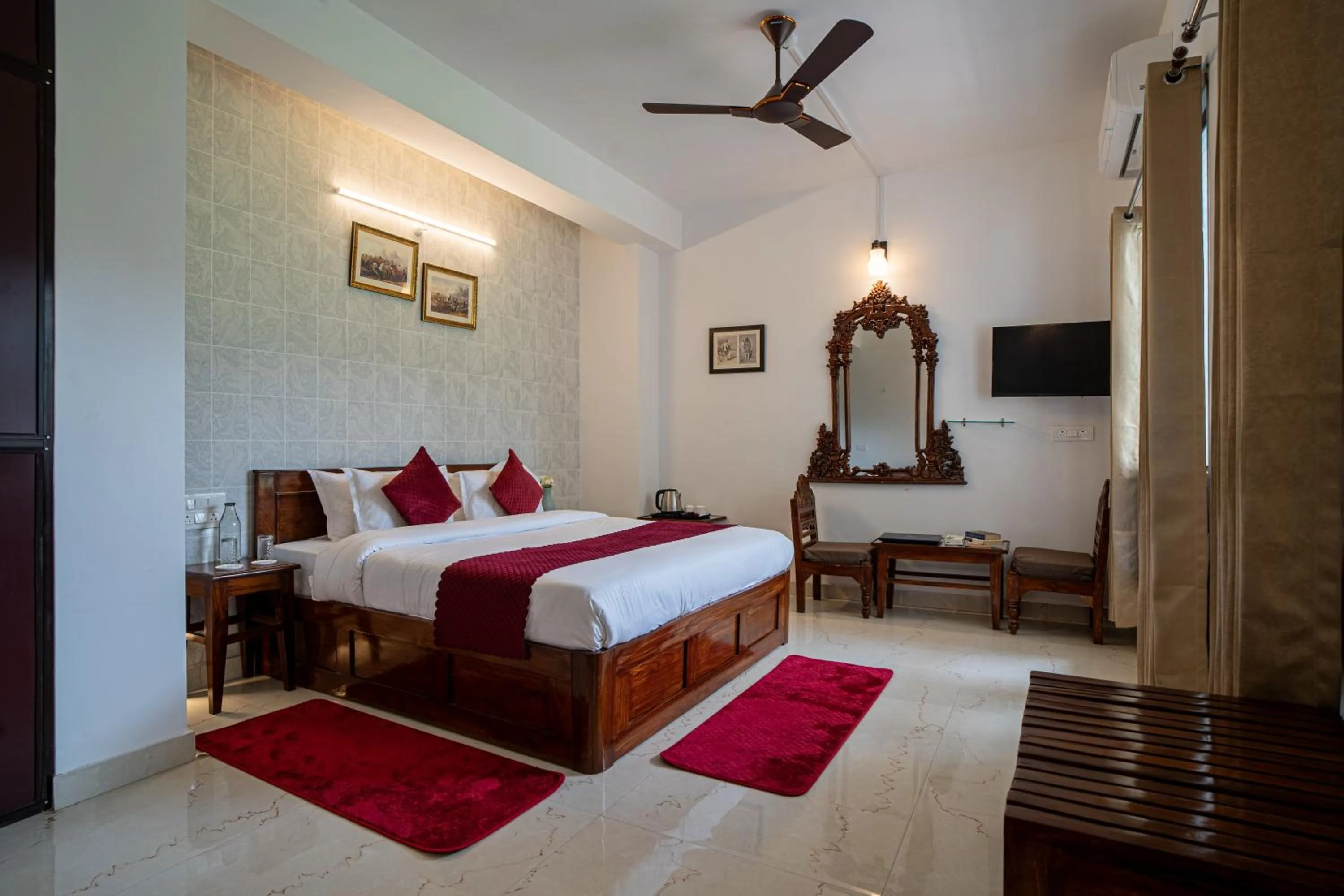 Bedroom, Bed in Captain Resorts