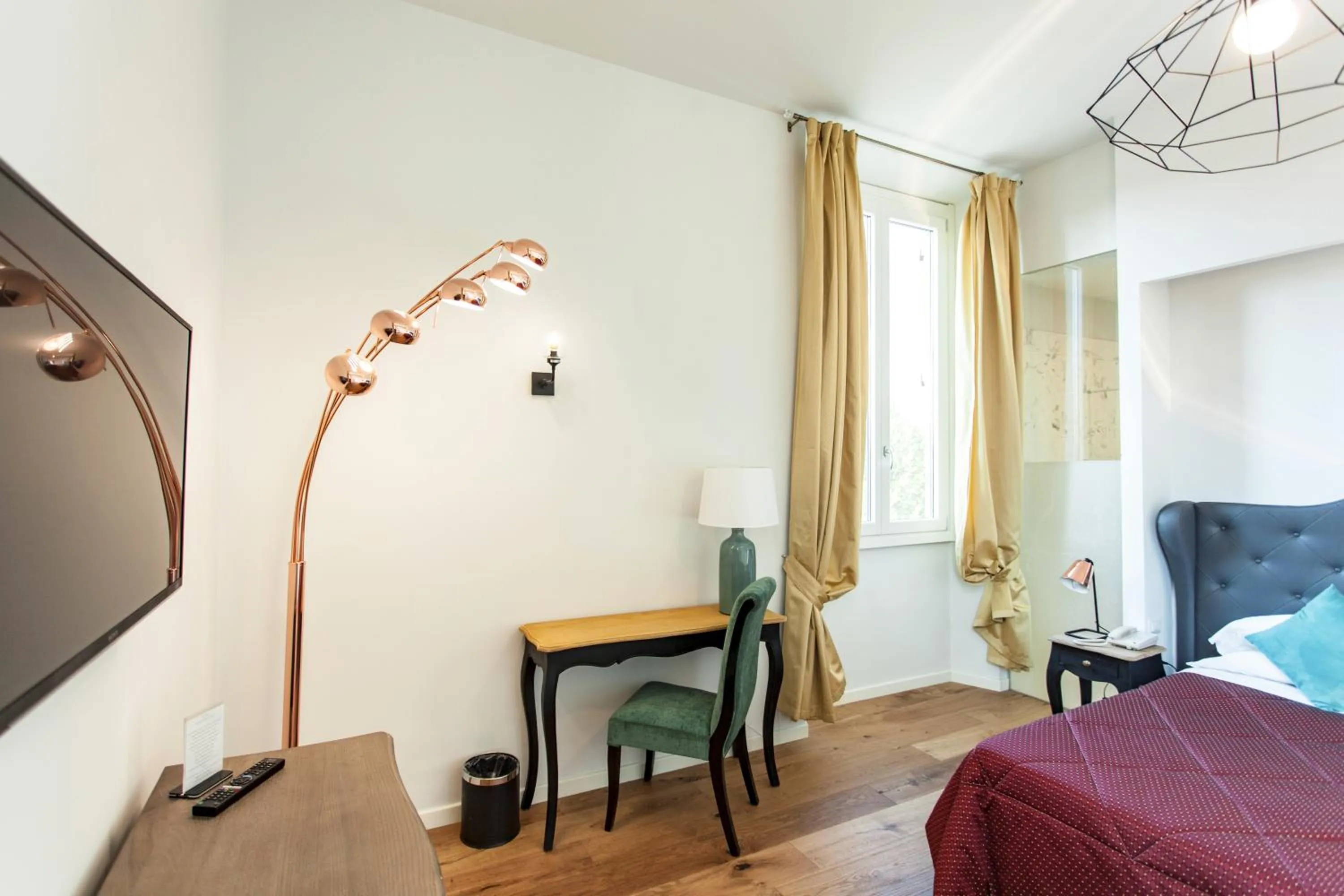 Bed in Hotel St. James