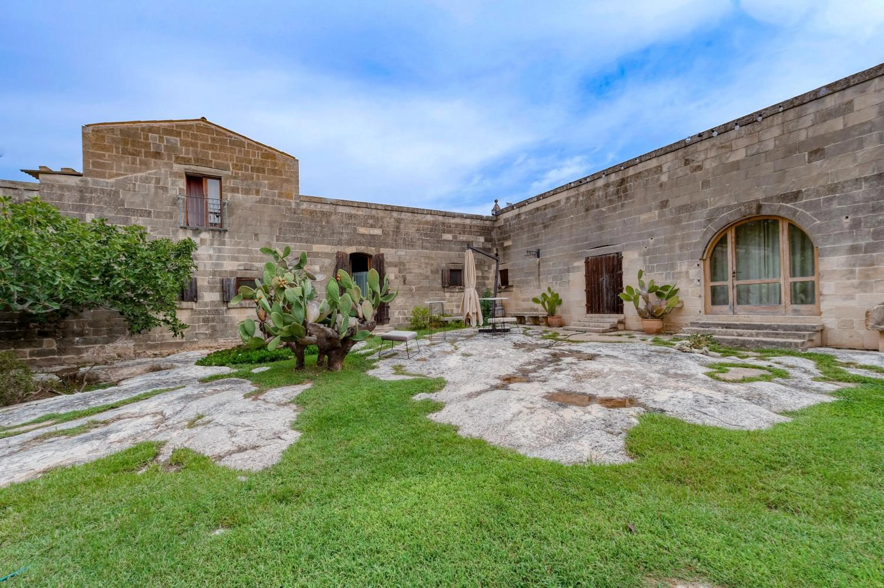 Property building in Masseria Copertini