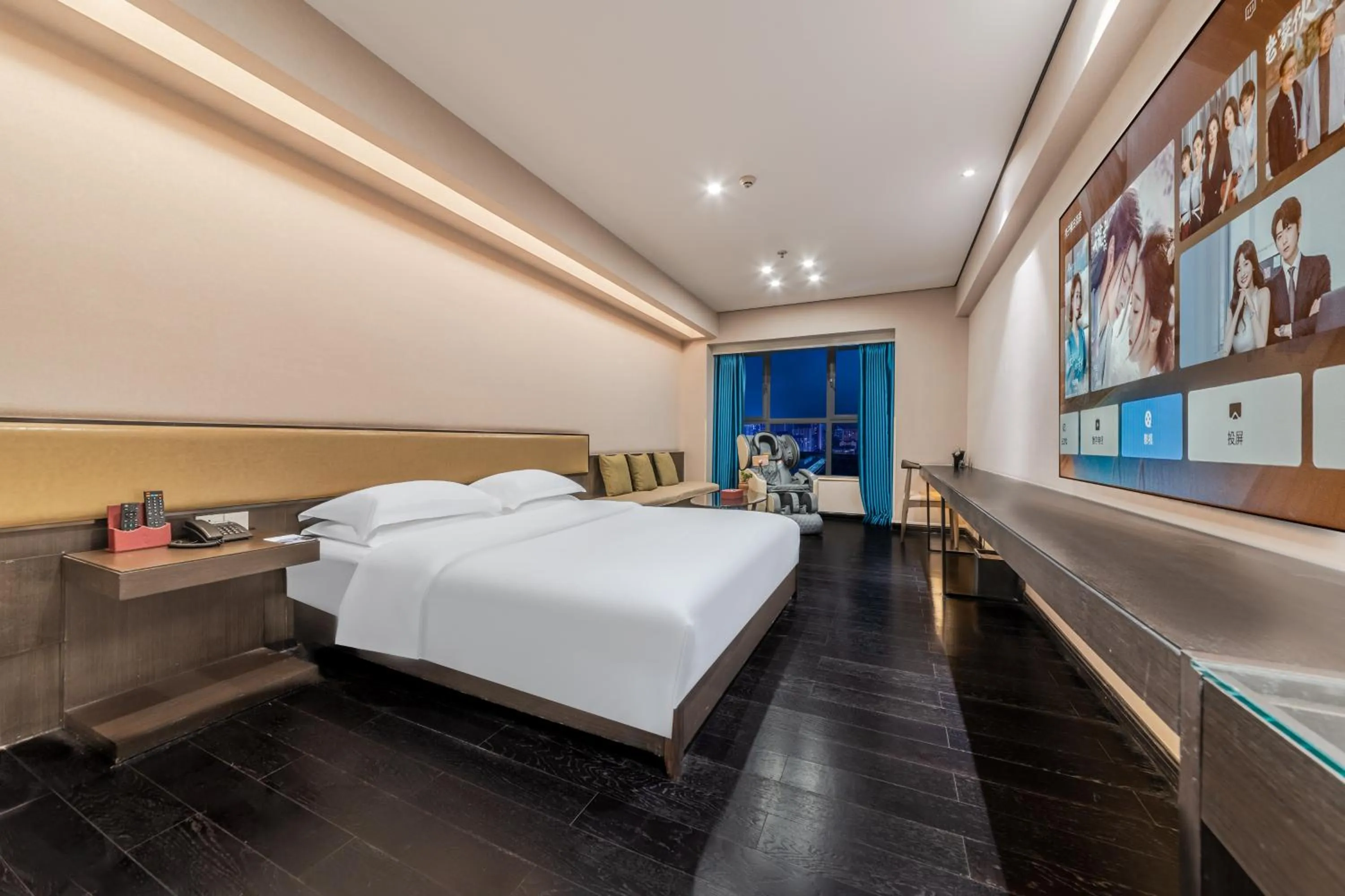 Photo of the whole room, Bed in Chengdu Cosy Inn