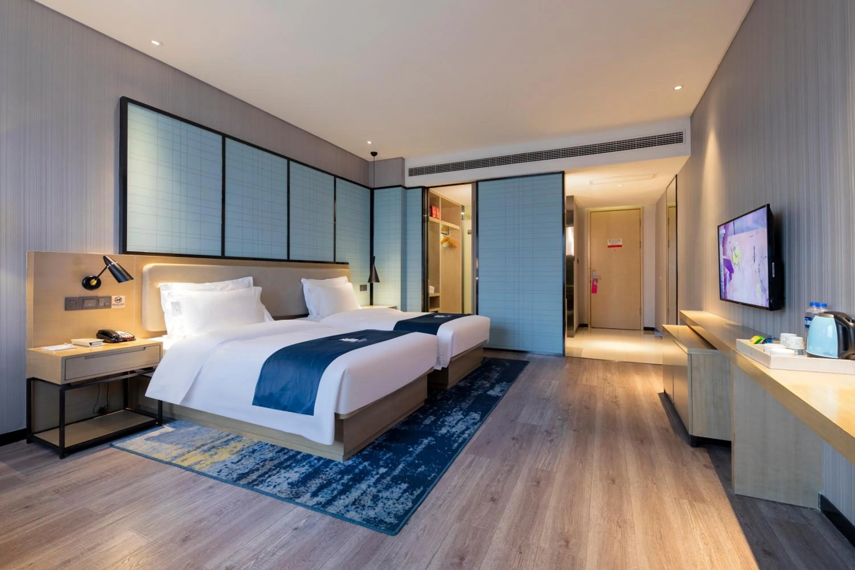 Echarm Hotel Wuhan Guanggu Biology City