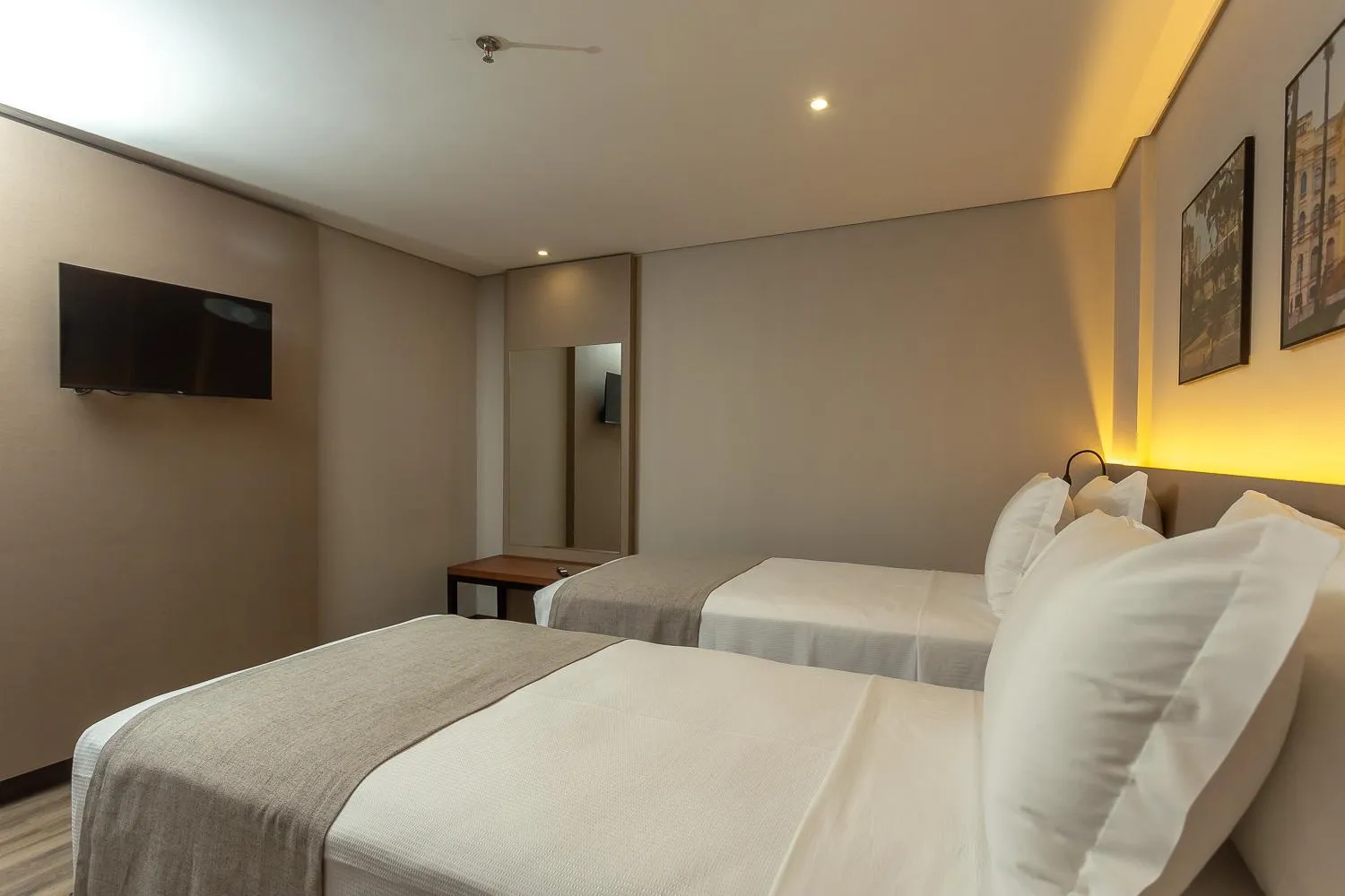 Bed in Hotel Roochelle Convention By Nobile