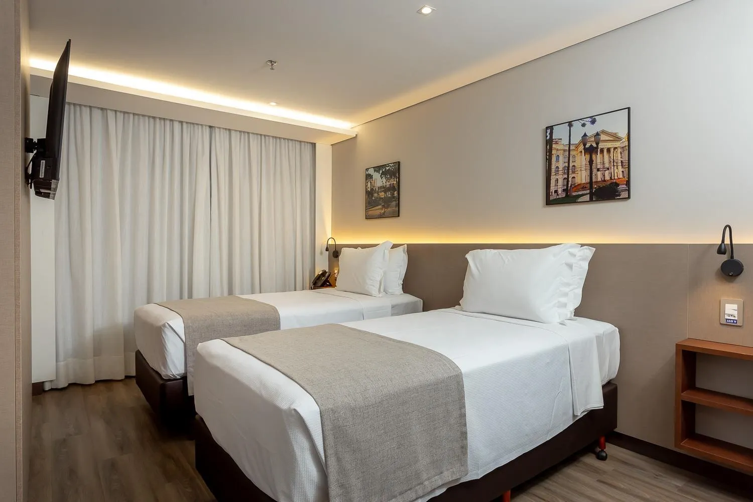 Bed in Hotel Roochelle Convention By Nobile