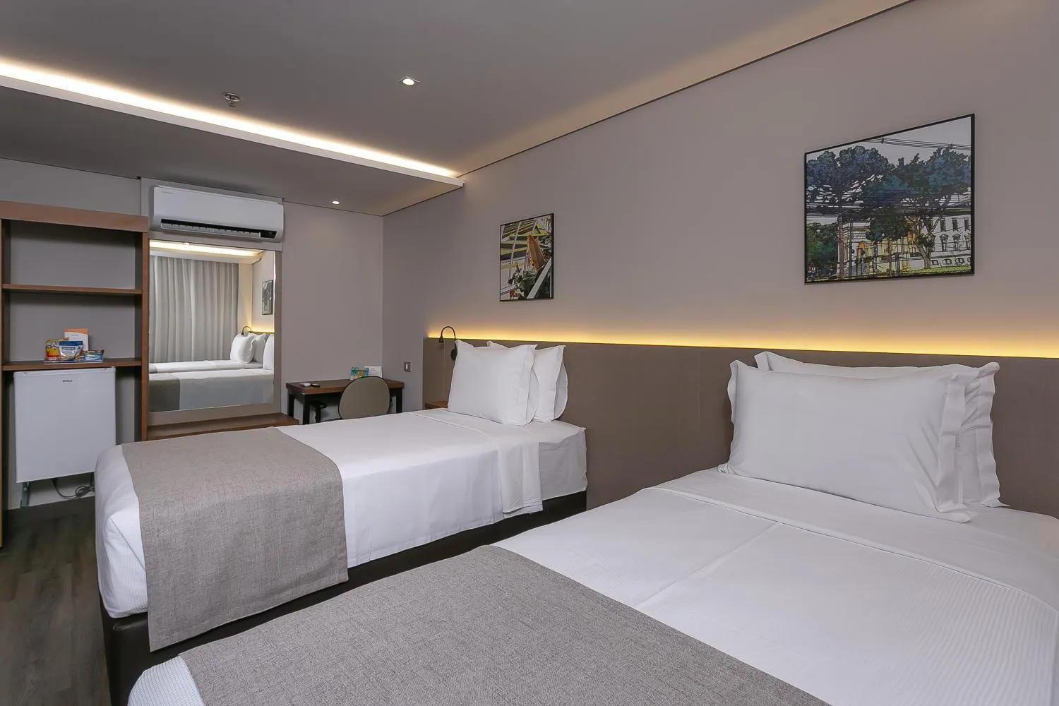 Bed in Hotel Roochelle Convention By Nobile