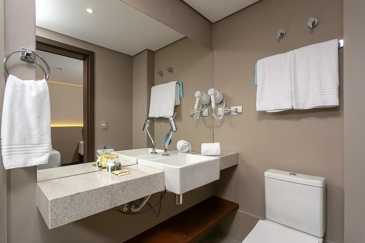 Hotel Roochelle Convention By Nobile