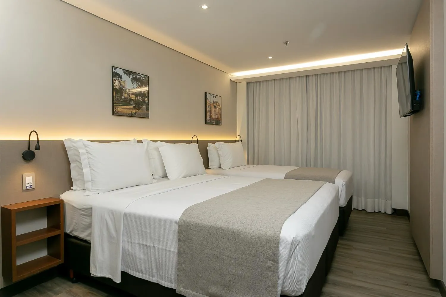 Bed in Hotel Roochelle Convention By Nobile