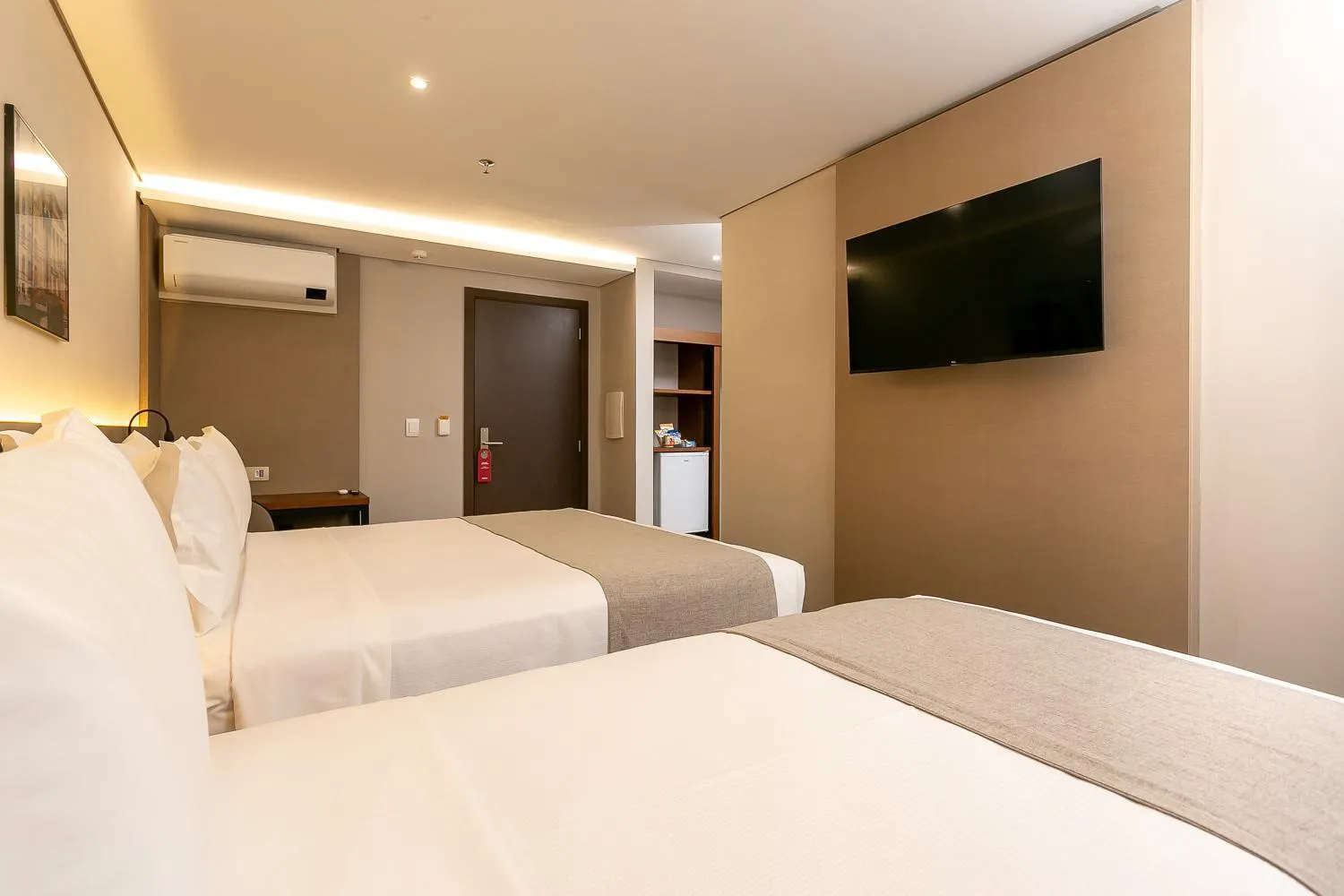 Bed in Hotel Roochelle Convention By Nobile