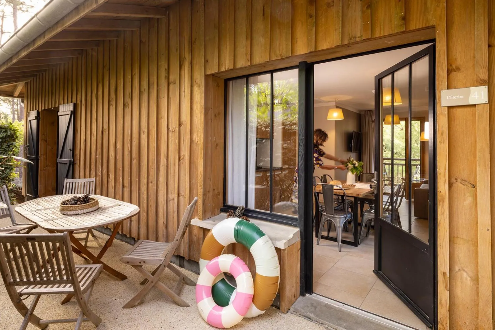 Patio in Domaine du Ferret Restaurant & Spa